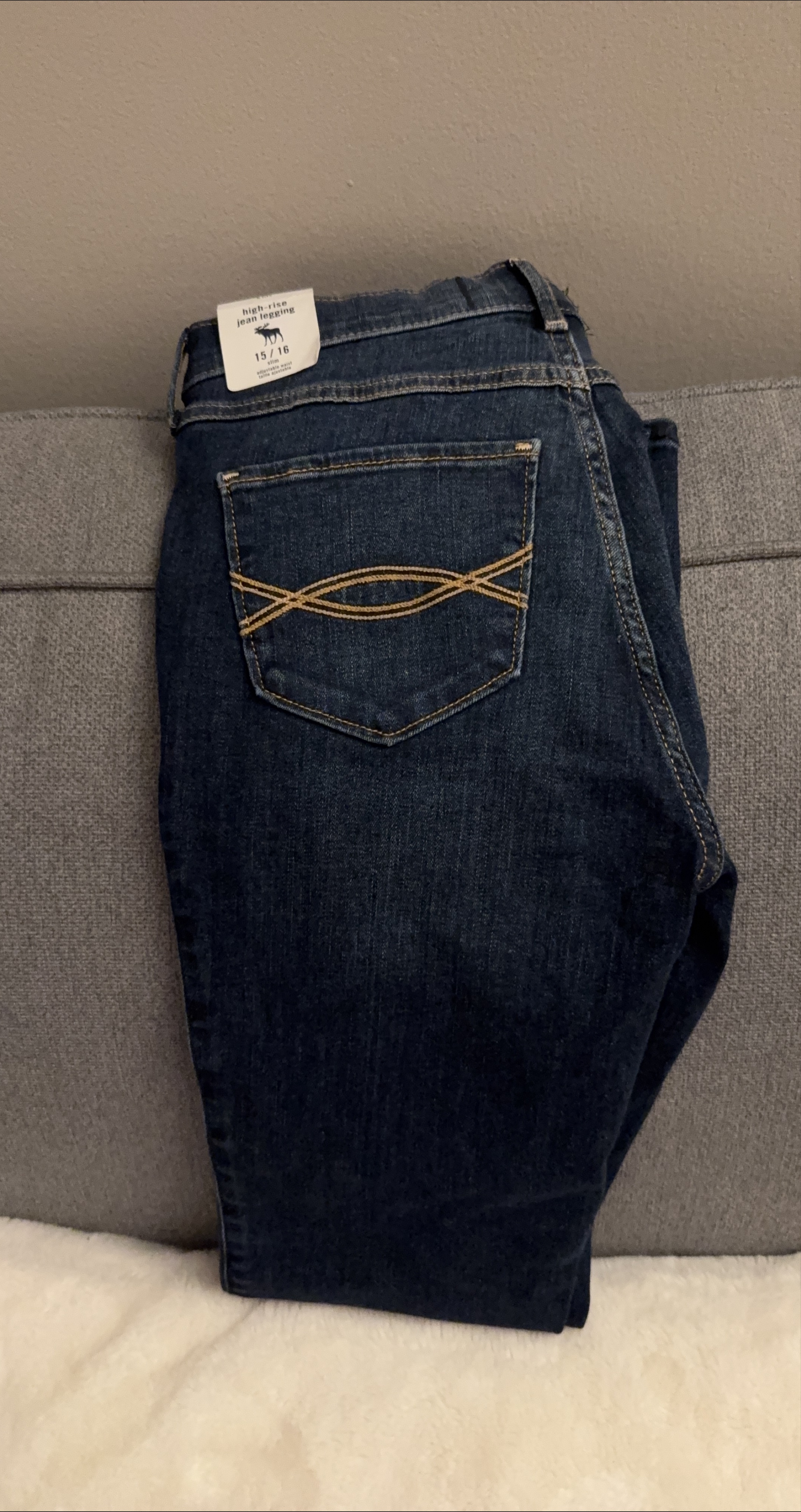 Abercrombie Kids High-Rise Jeans - Size 15/16 NWT thumbnail