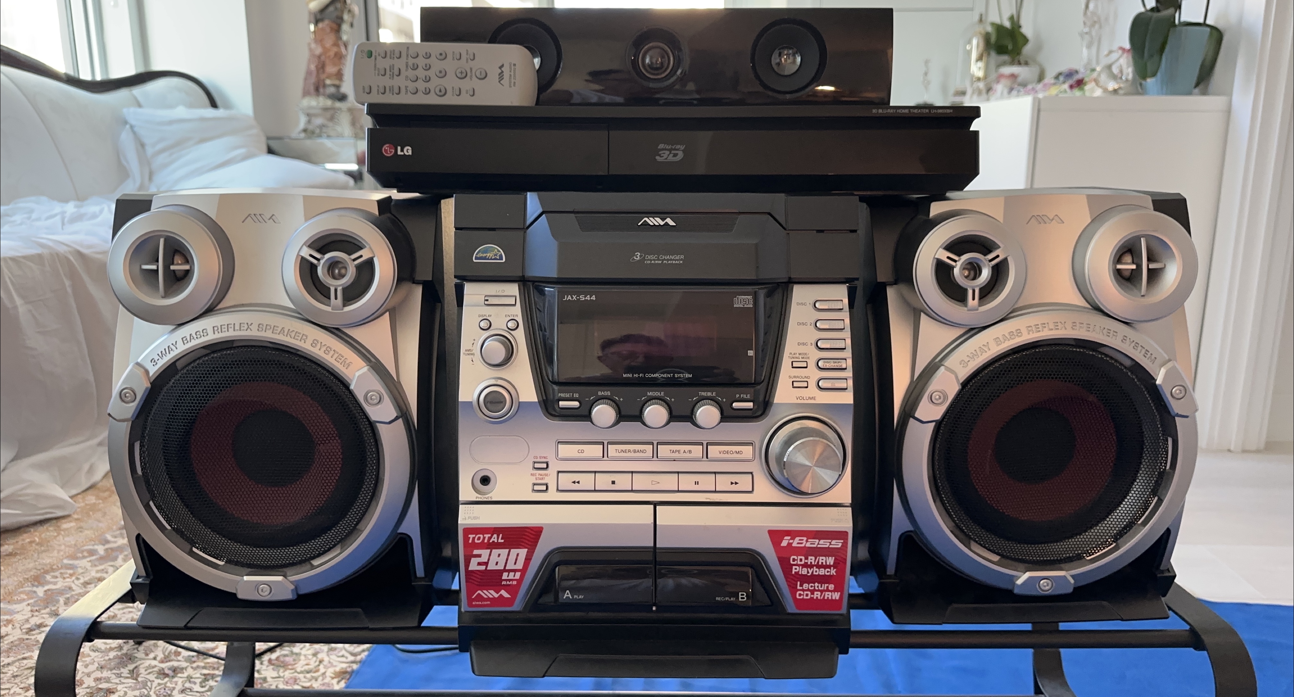 AIWA JAX-S44 Mini Hi-Fi Component System