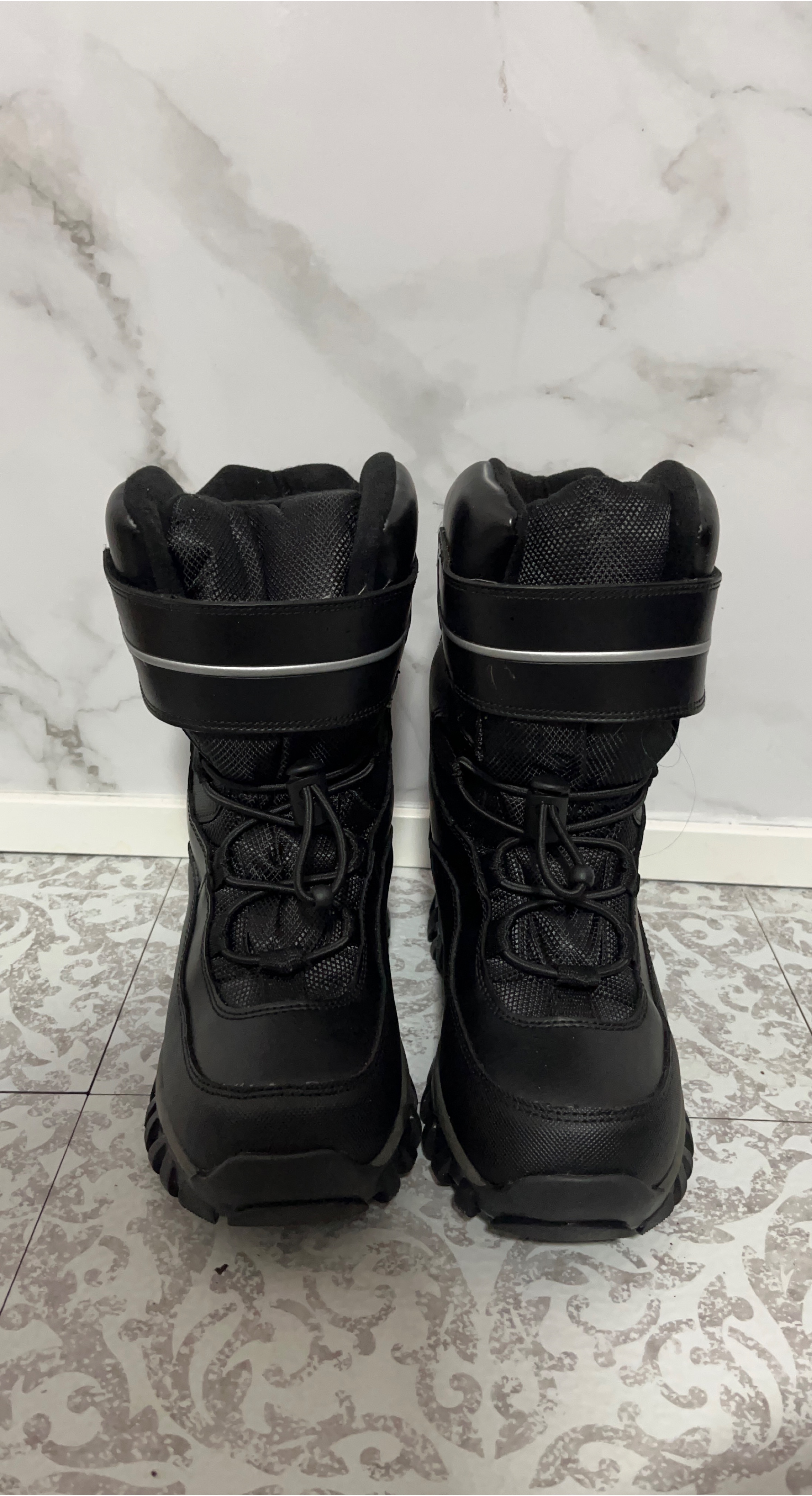 Black Winter Snow Boots Kid Size 3 thumbnail