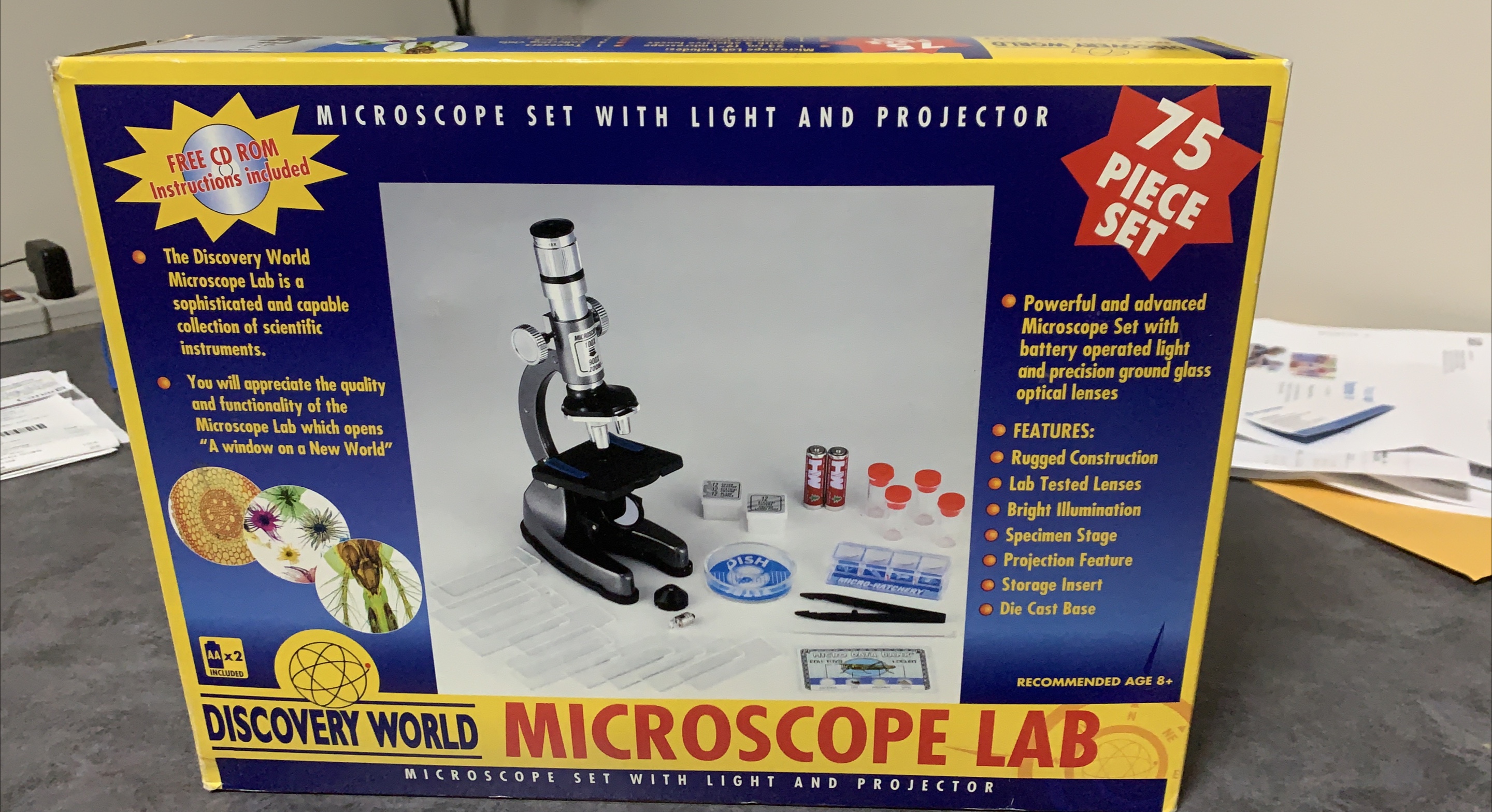 Discovery World Microscope Lab Set