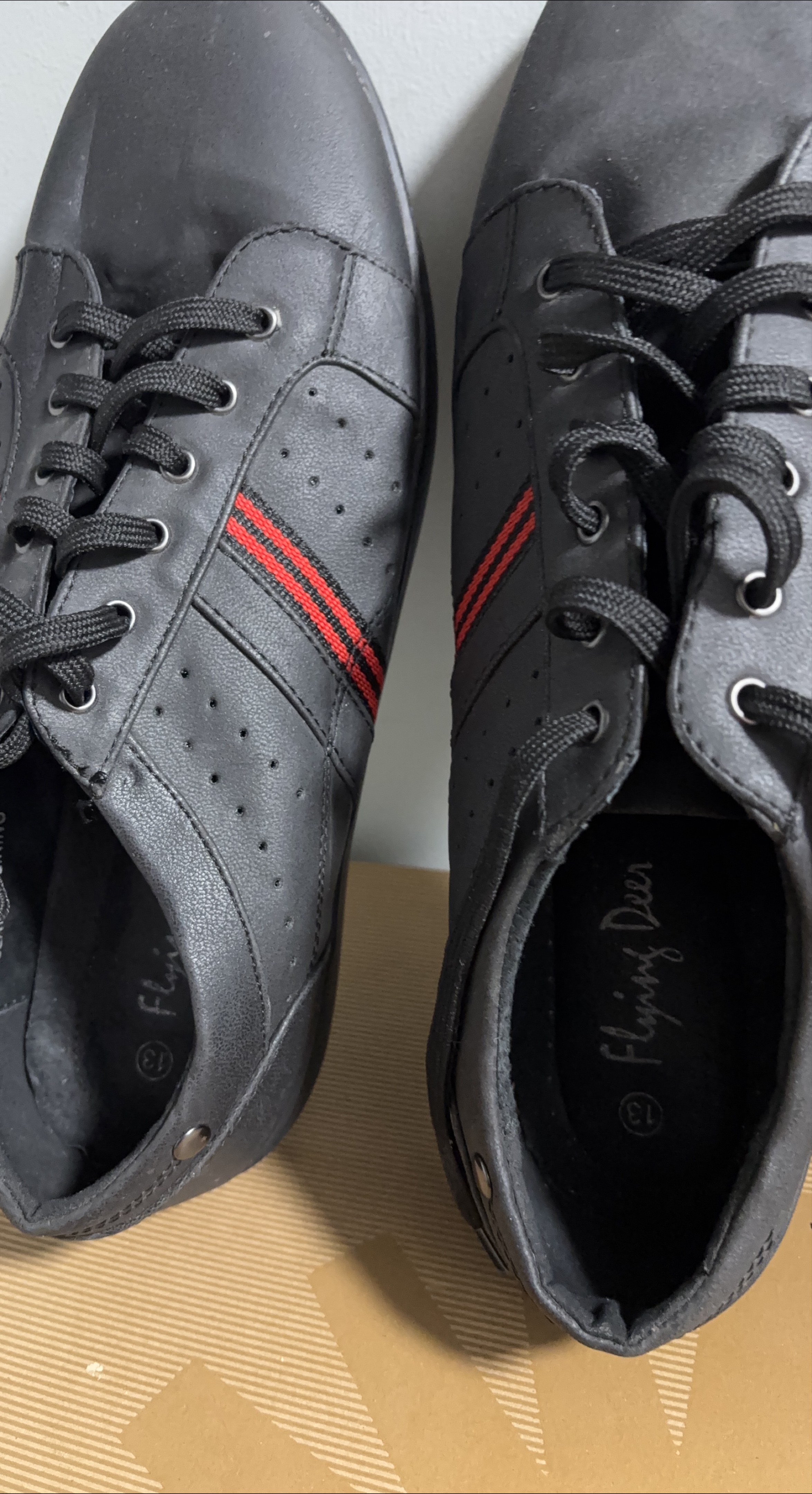 Flying Deer Black Shoes Size 13 image indicator(1)