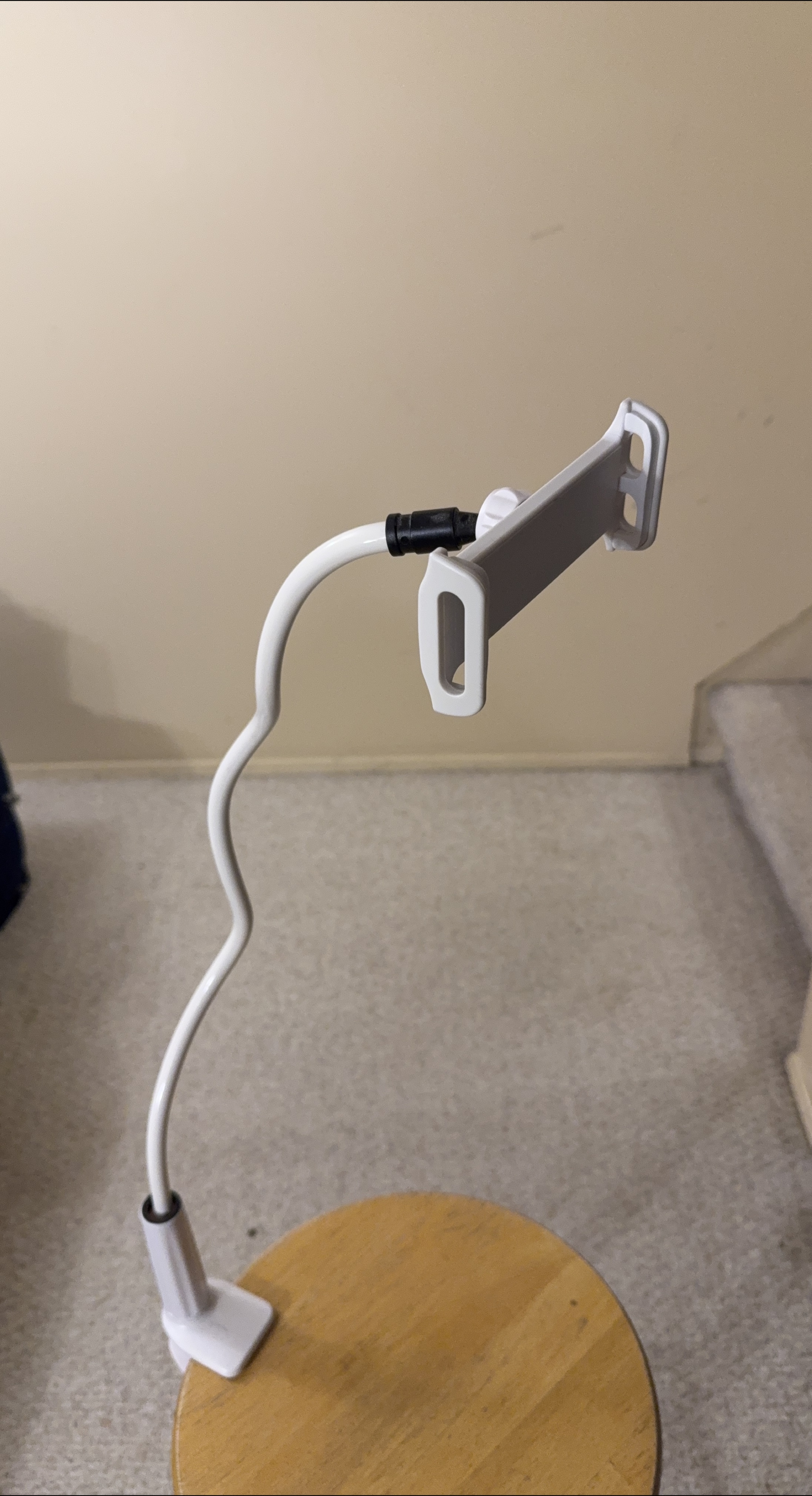White Flexible Phone/Tablet Holder