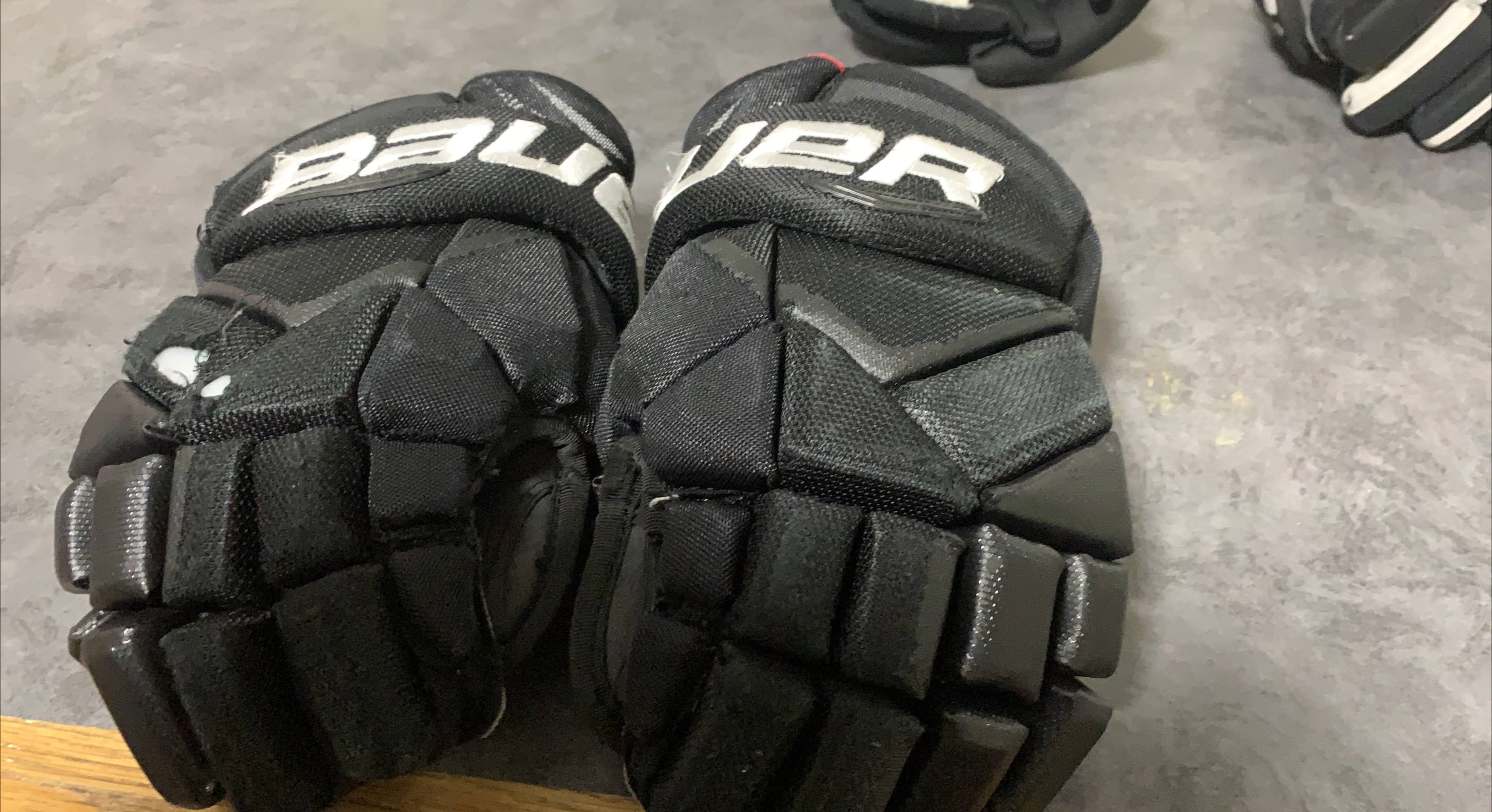 Bauer Hockey Gloves - Well Used thumbnail