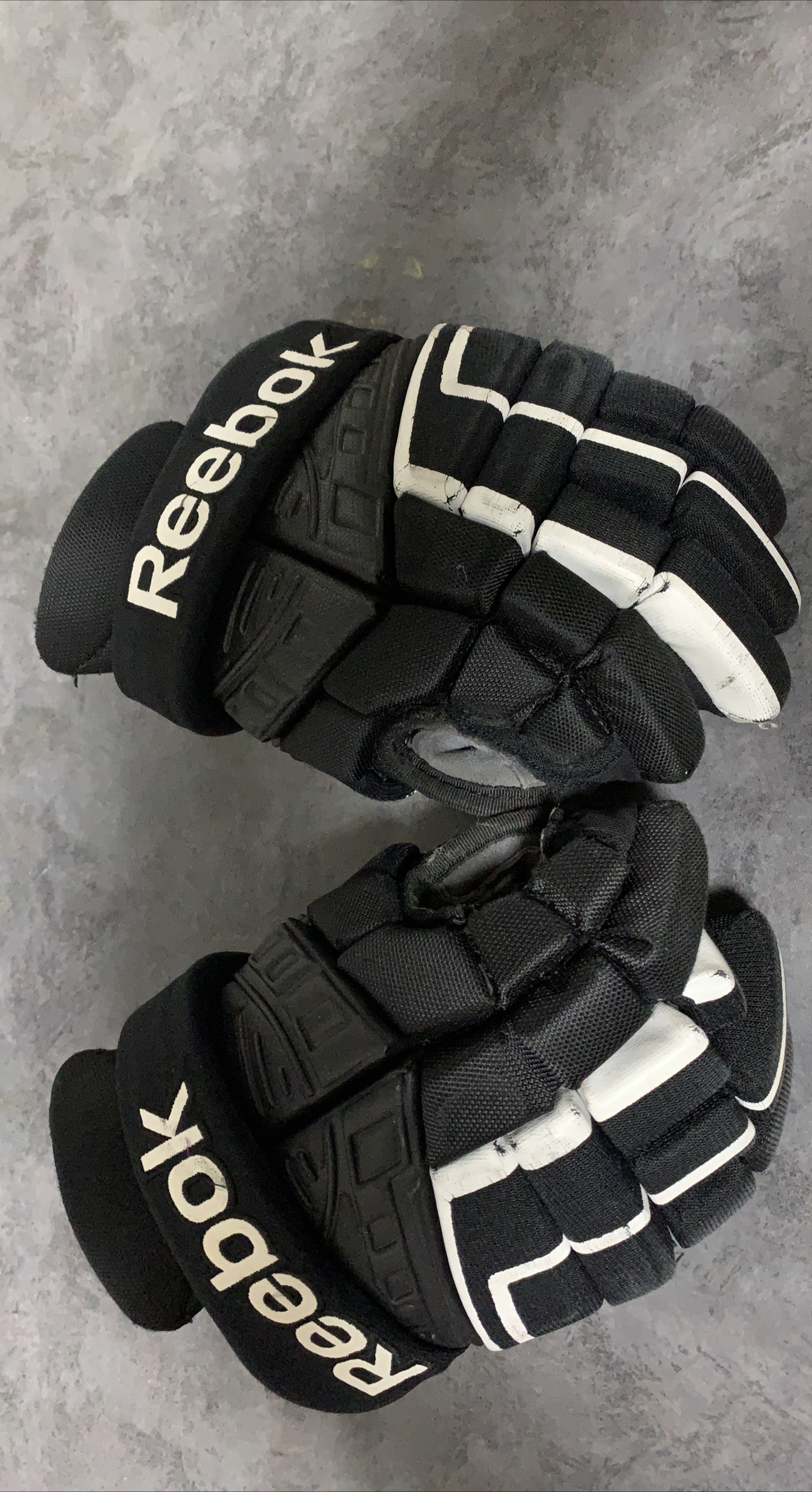 Reebok Hockey Gloves - Black & White thumbnail