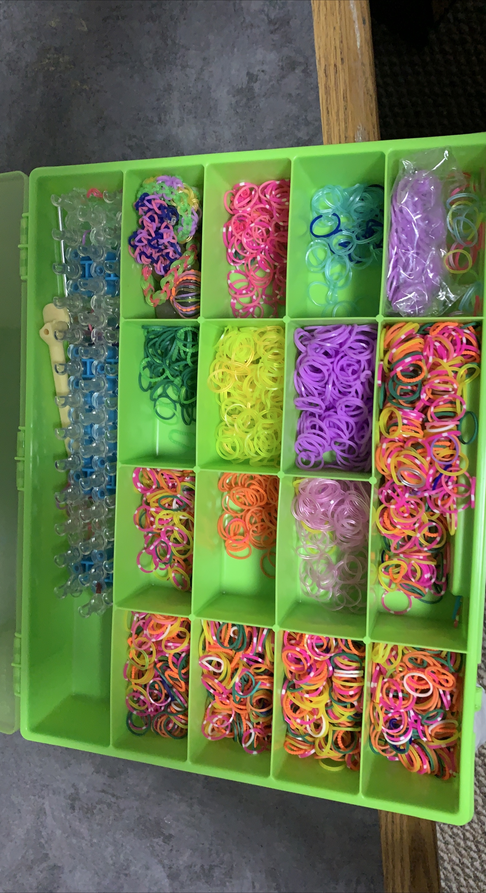 Loom Bands Kit with Loom and Hooks thumbnail