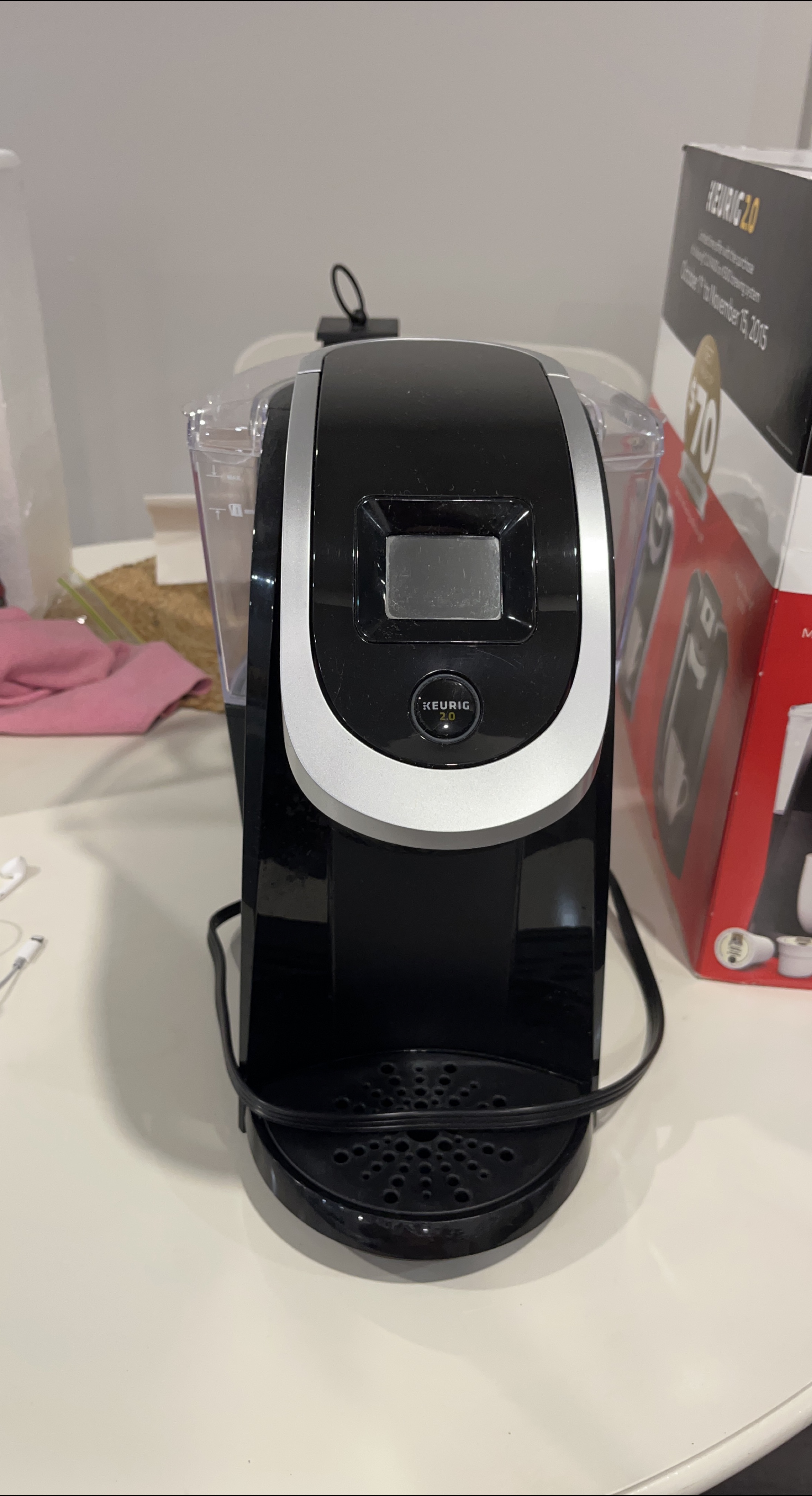 Keurig 2.0 K200 Coffee Maker thumbnail