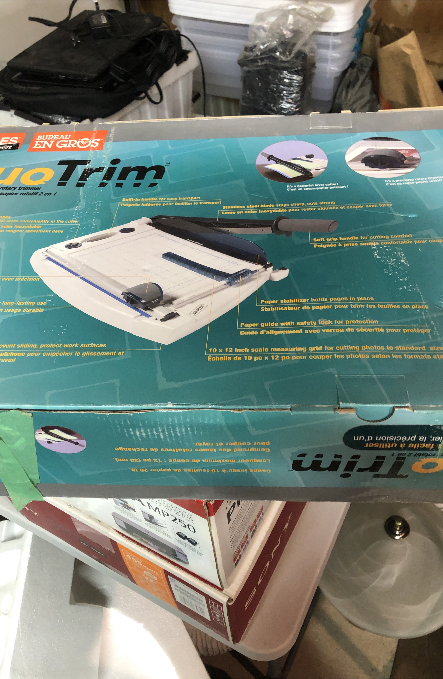 Staples DuoTrim 2-in-1 Paper Cutter & Rotary Trimmer thumbnail