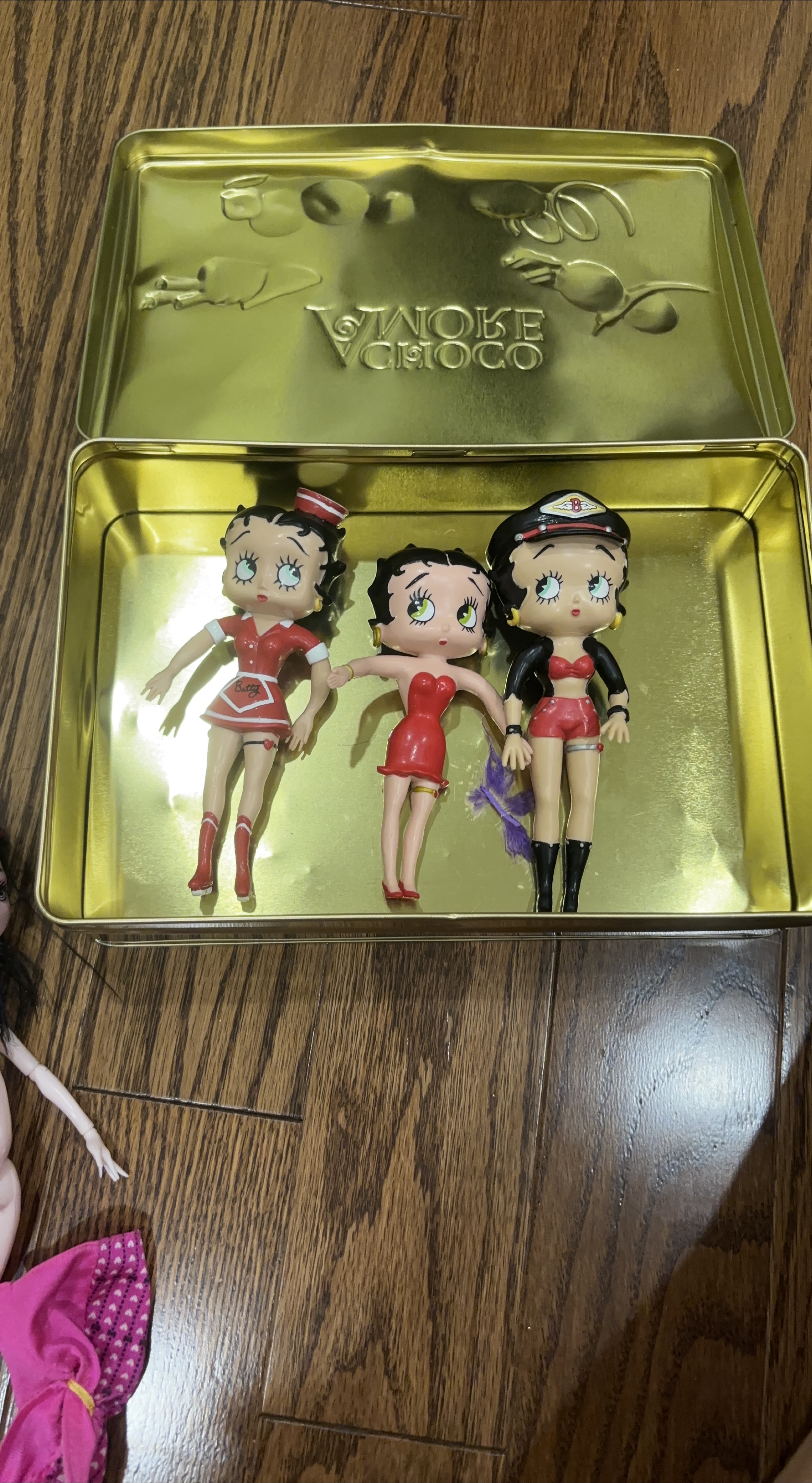 Vintage Betty Boop Dolls in Tin thumbnail