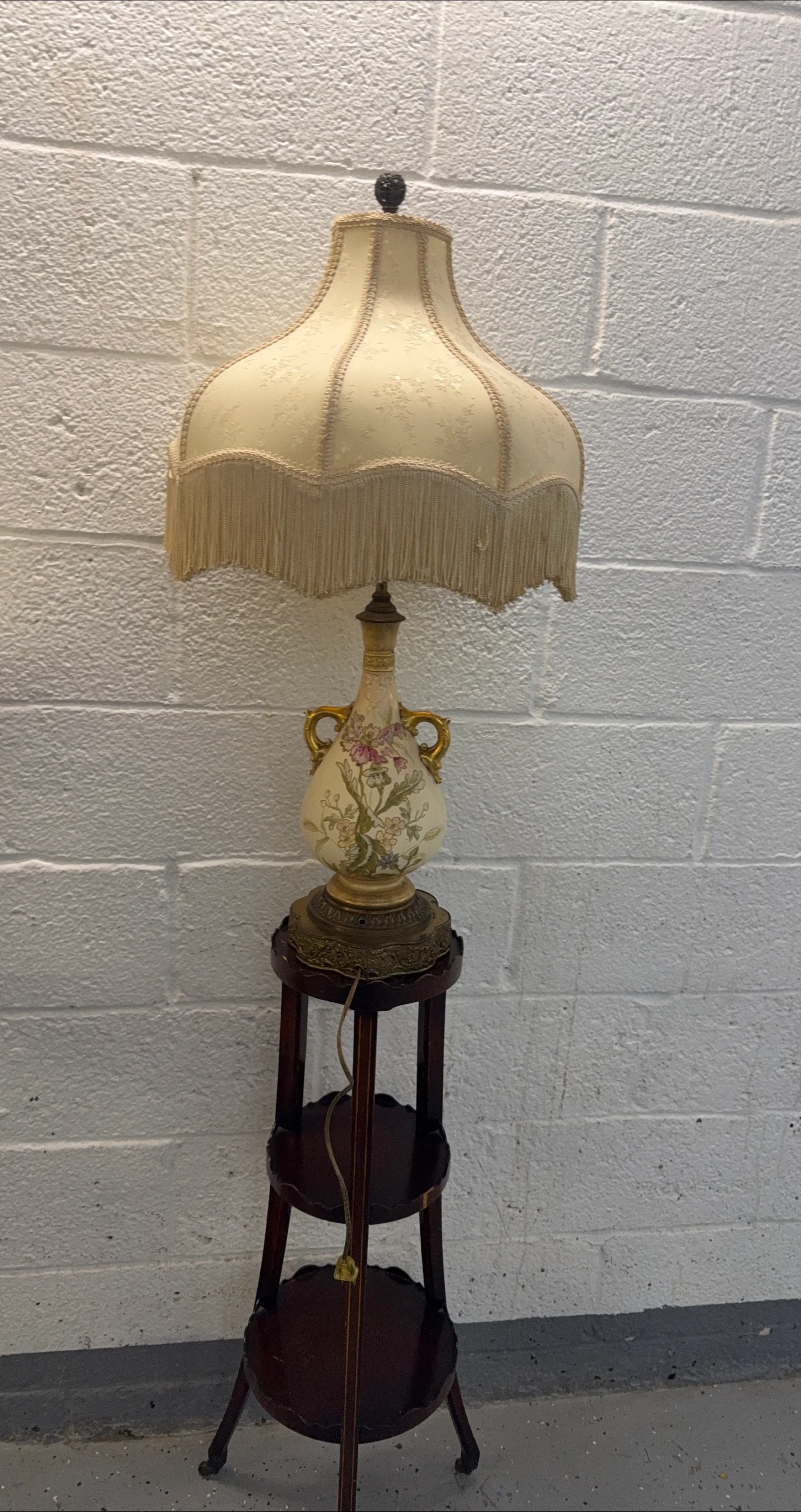 Vintage Floral Vase Table Lamp with Stand
