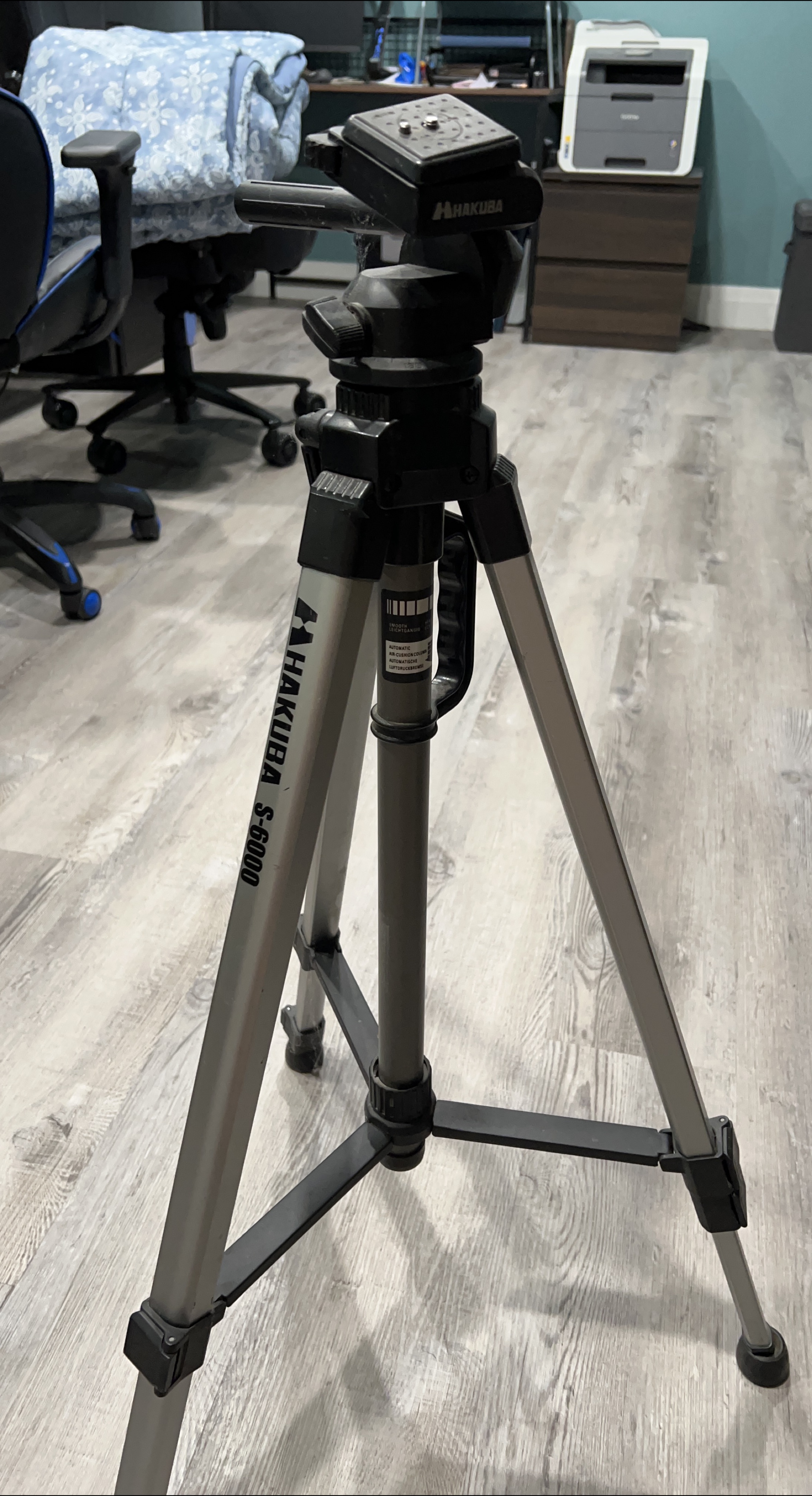 Hakuba S-6000 Tripod thumbnail