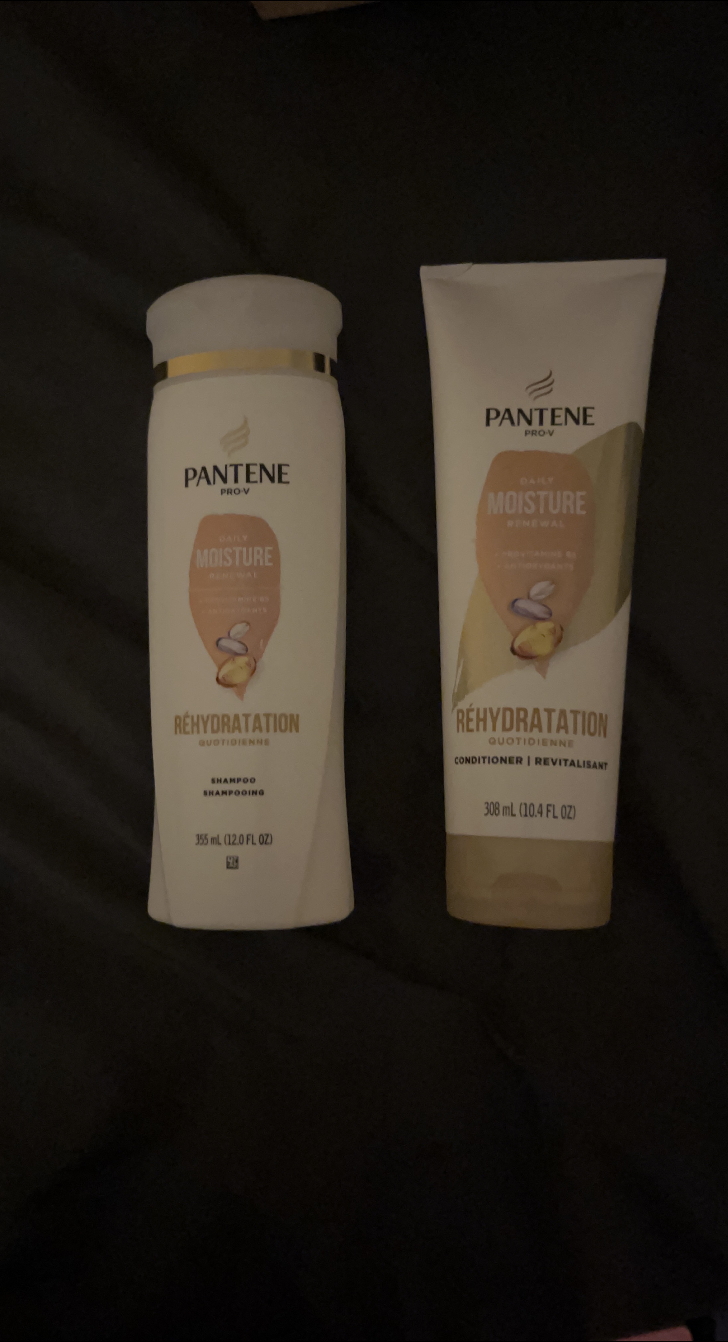 Pantene Pro-V Daily Moisture Renewal Shampoo & Conditioner thumbnail