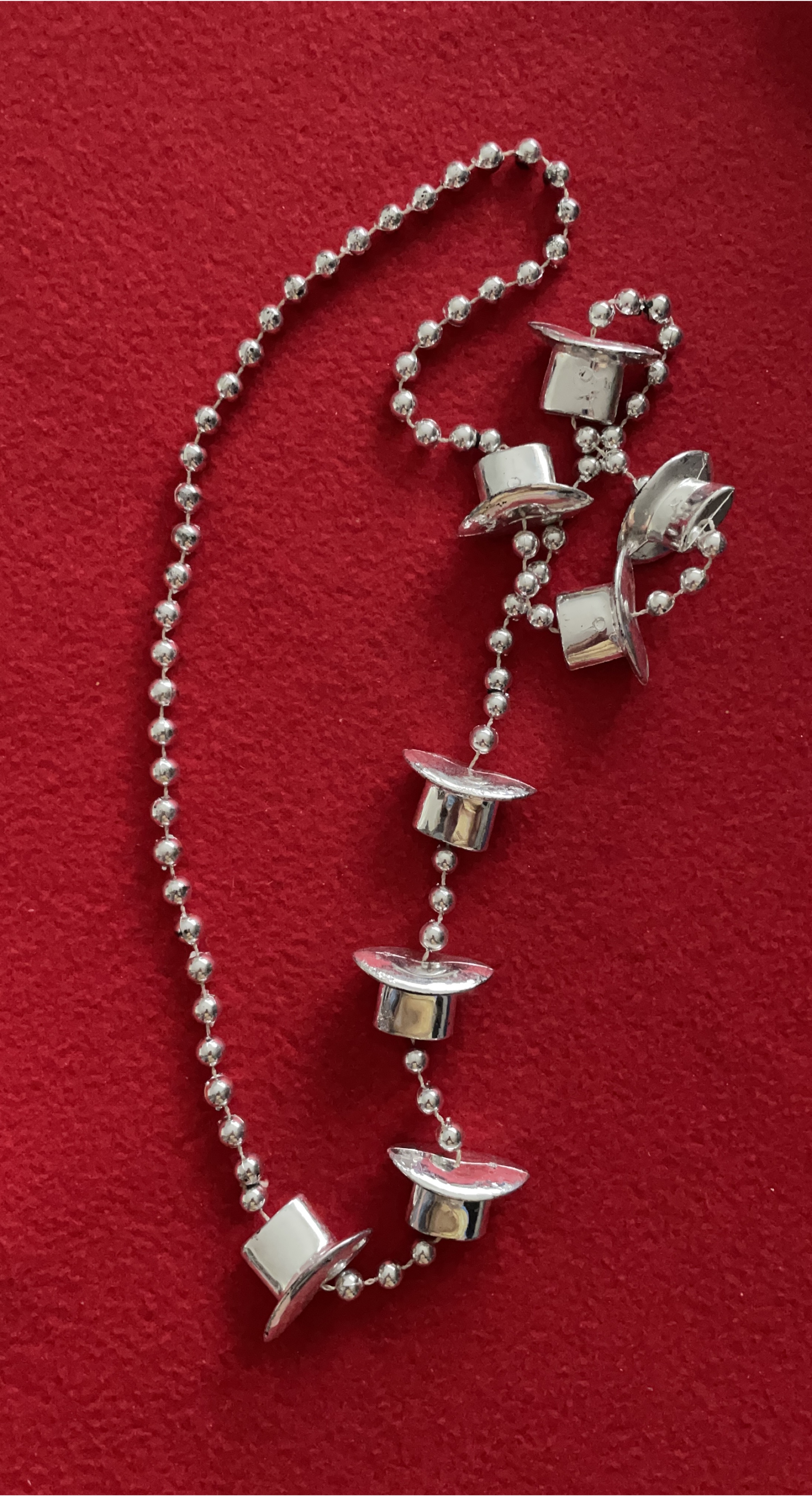 Silver Tone Top Hat Necklace thumbnail