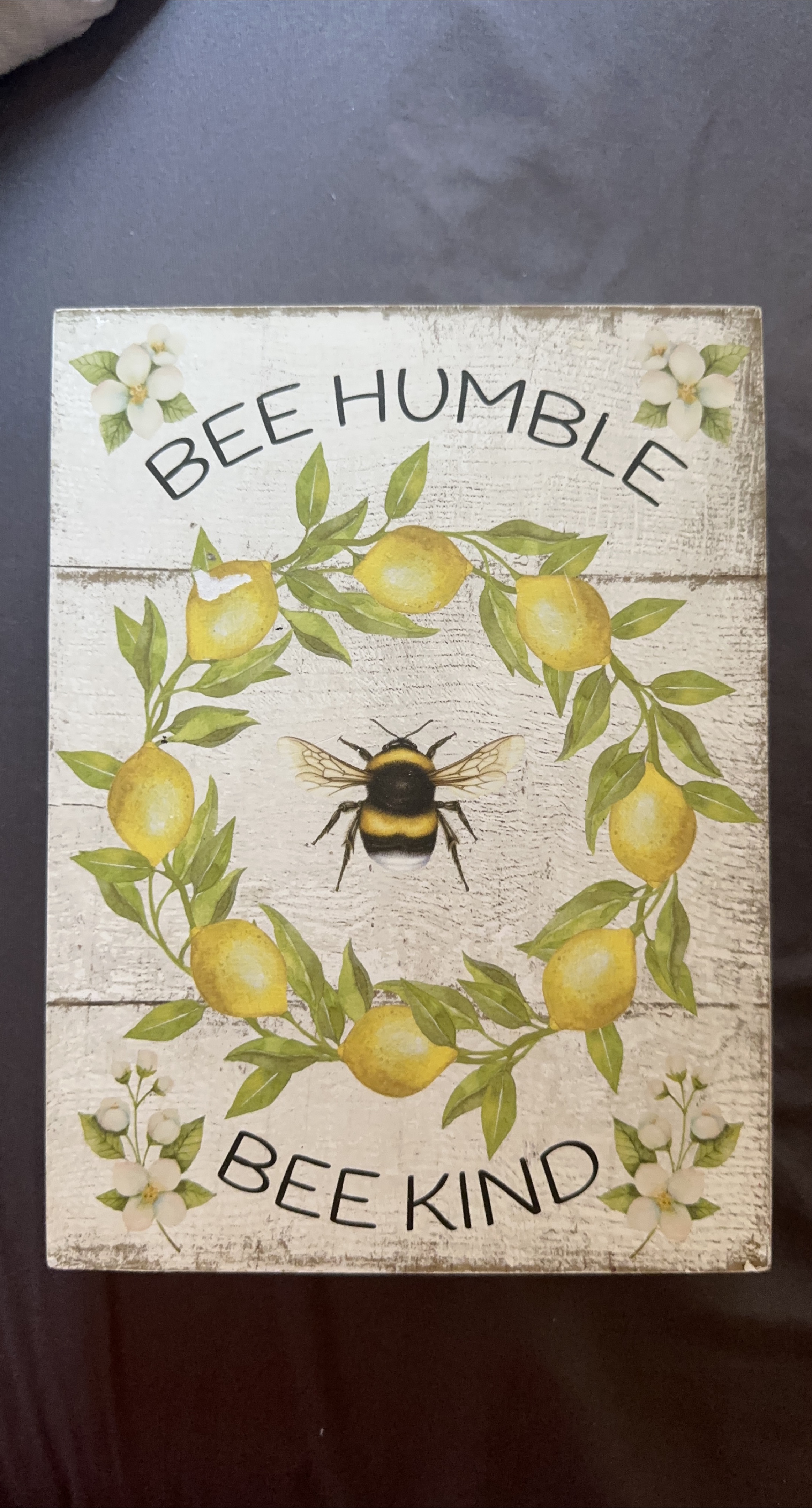 Bee Humble Bee Kind Lemon wood Decorative tray image indicator(1)