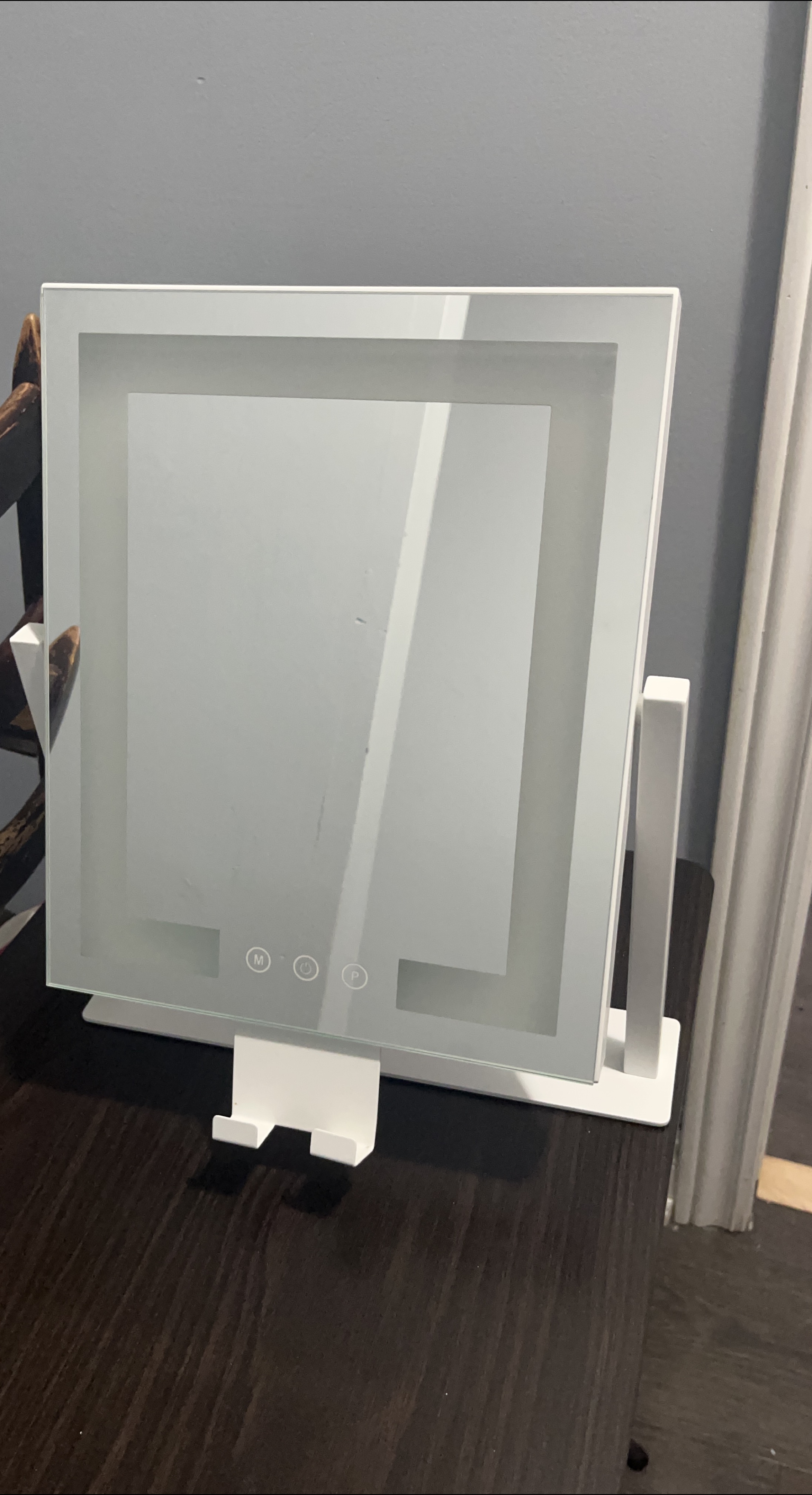 Lighted Vanity Makeup Mirror thumbnail