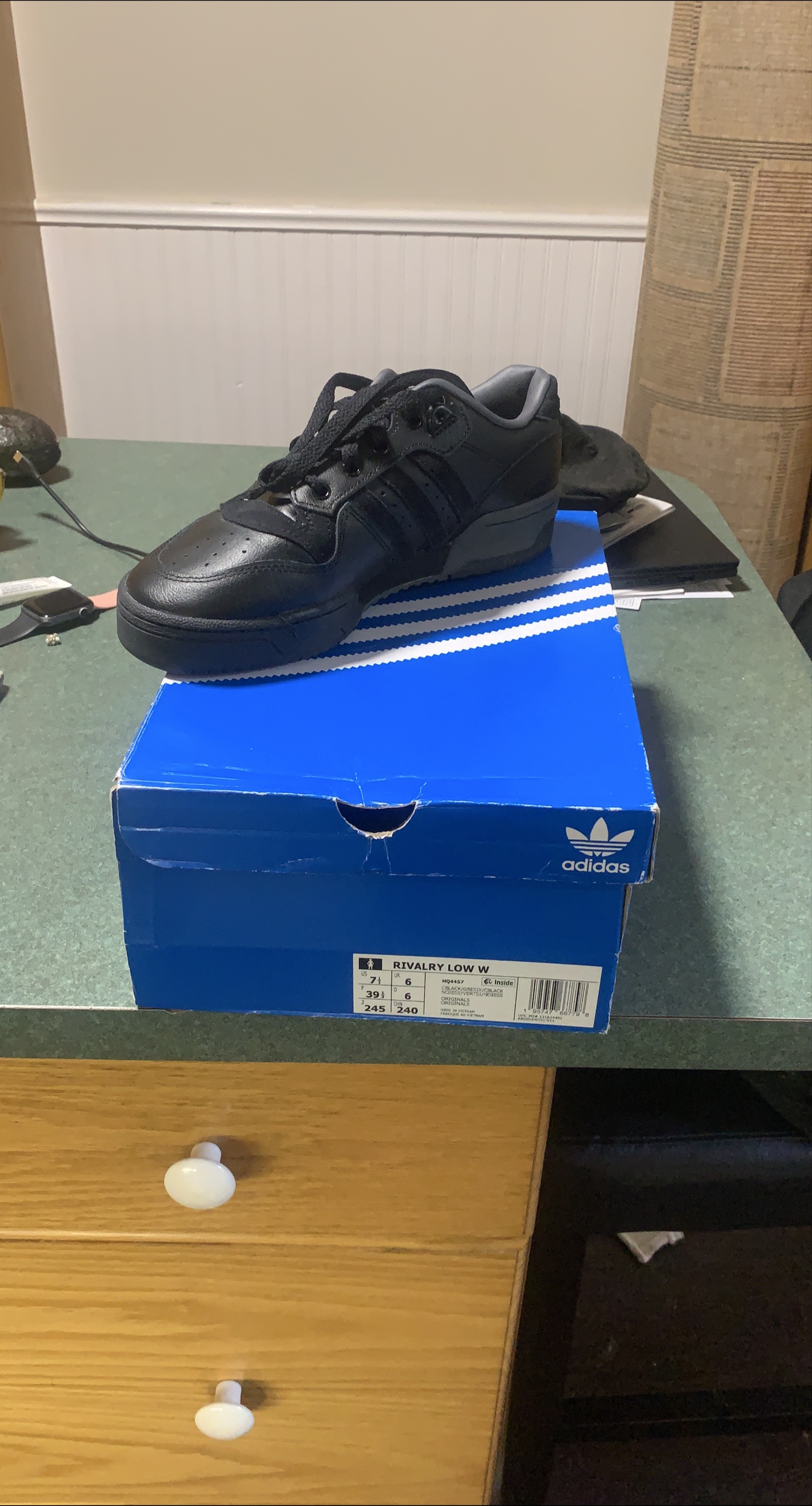 Adidas Rivalry Low W - Size 7.5 US thumbnail