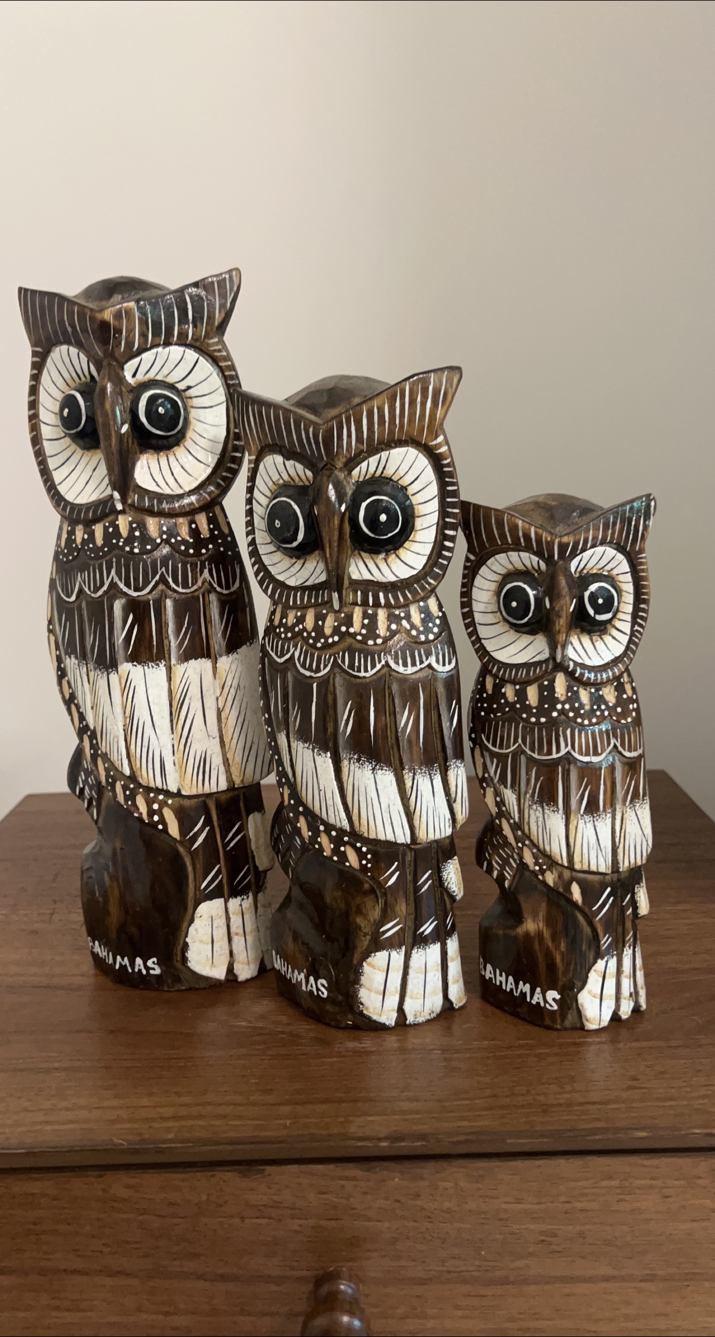 Wooden Owl Figurines from Bahamas thumbnail