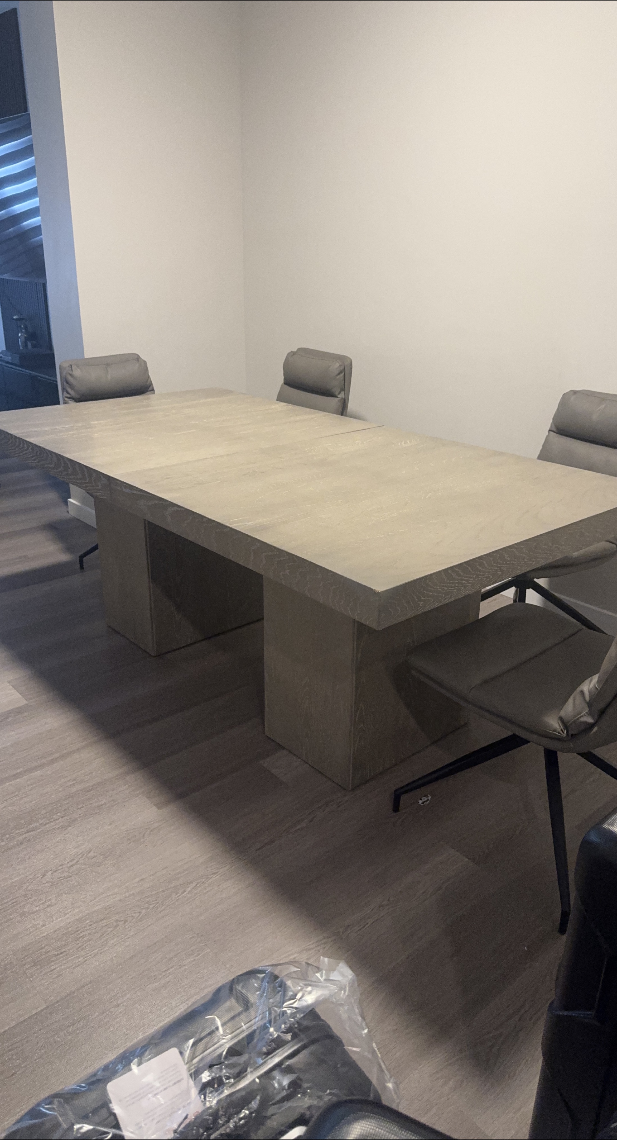 Dining Table and Chairs Set thumbnail