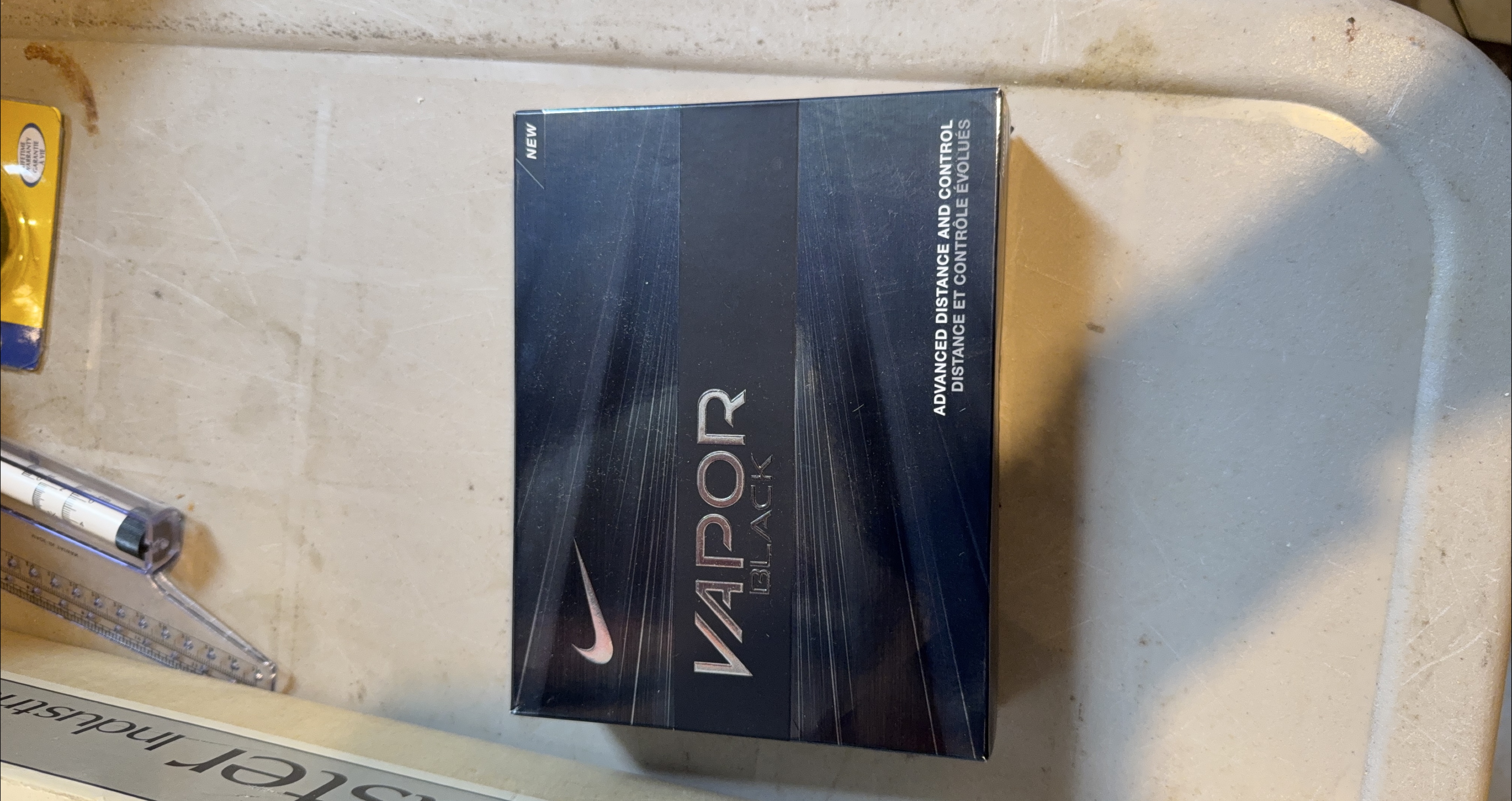 New Nike Vapor Black Golf Balls (9) thumbnail