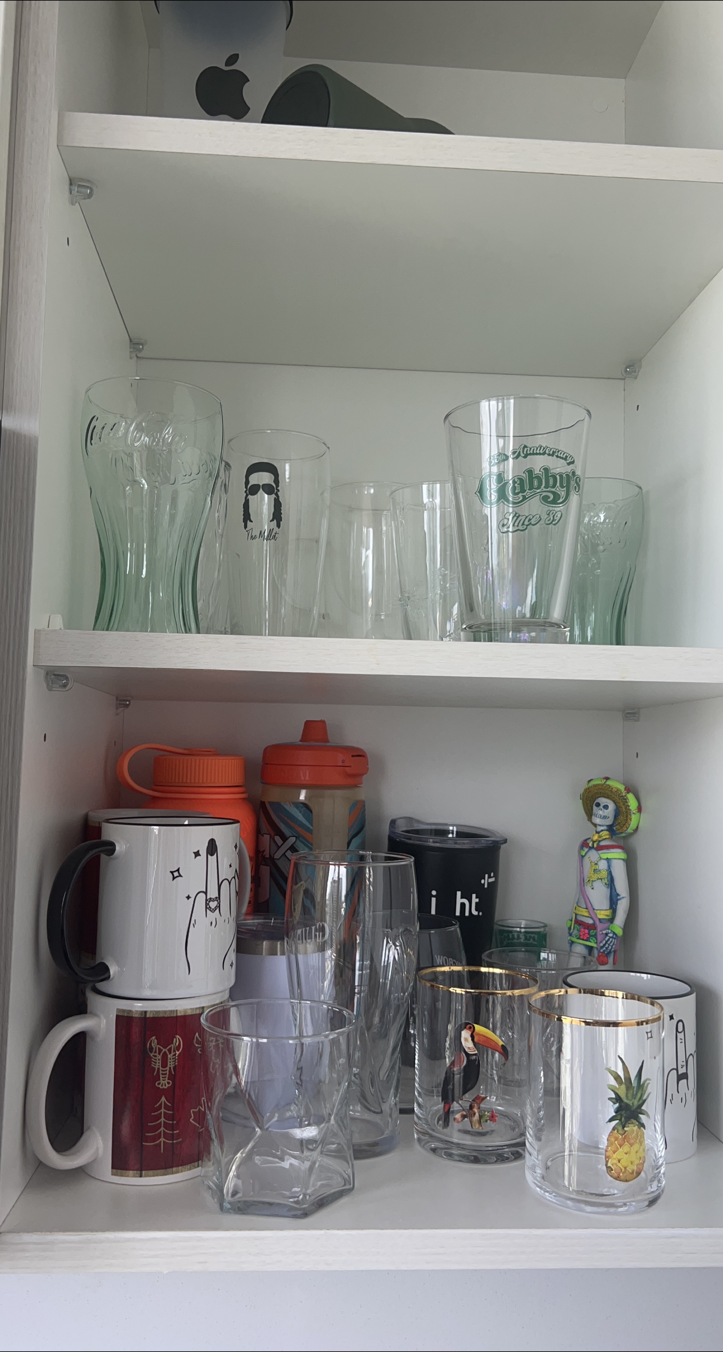 Assorted Glasses & Mugs thumbnail