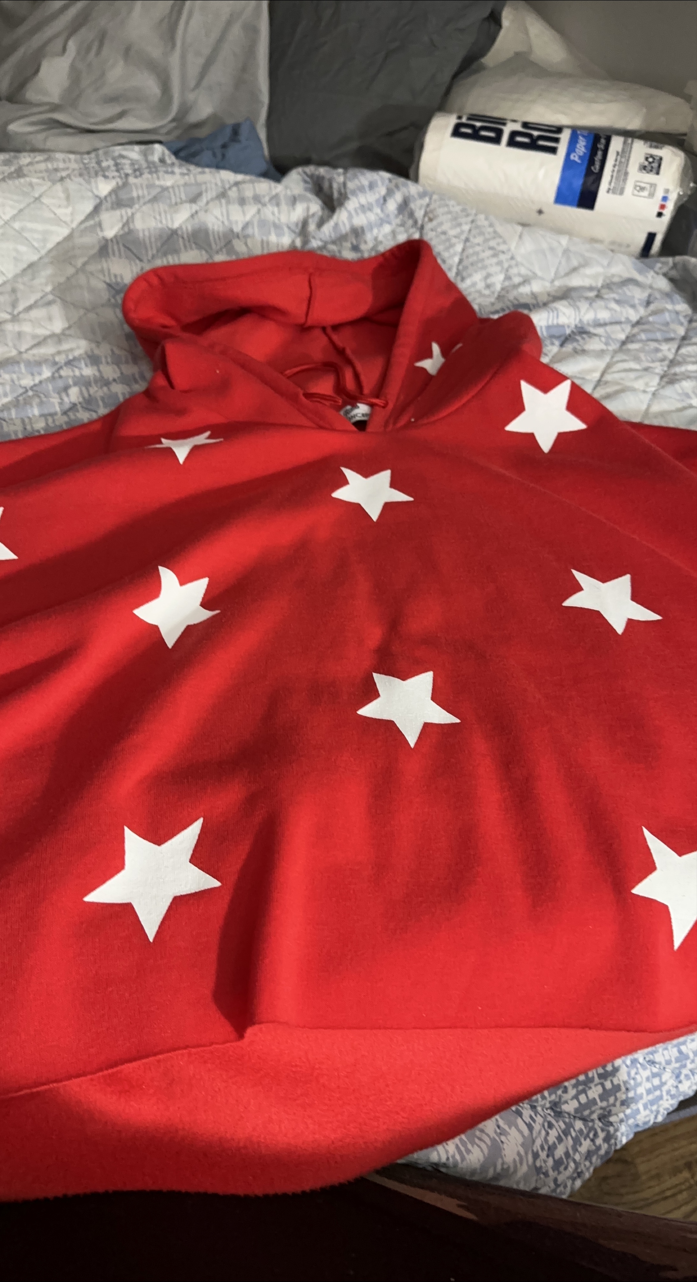 Red Star Pattern Hoodie thumbnail