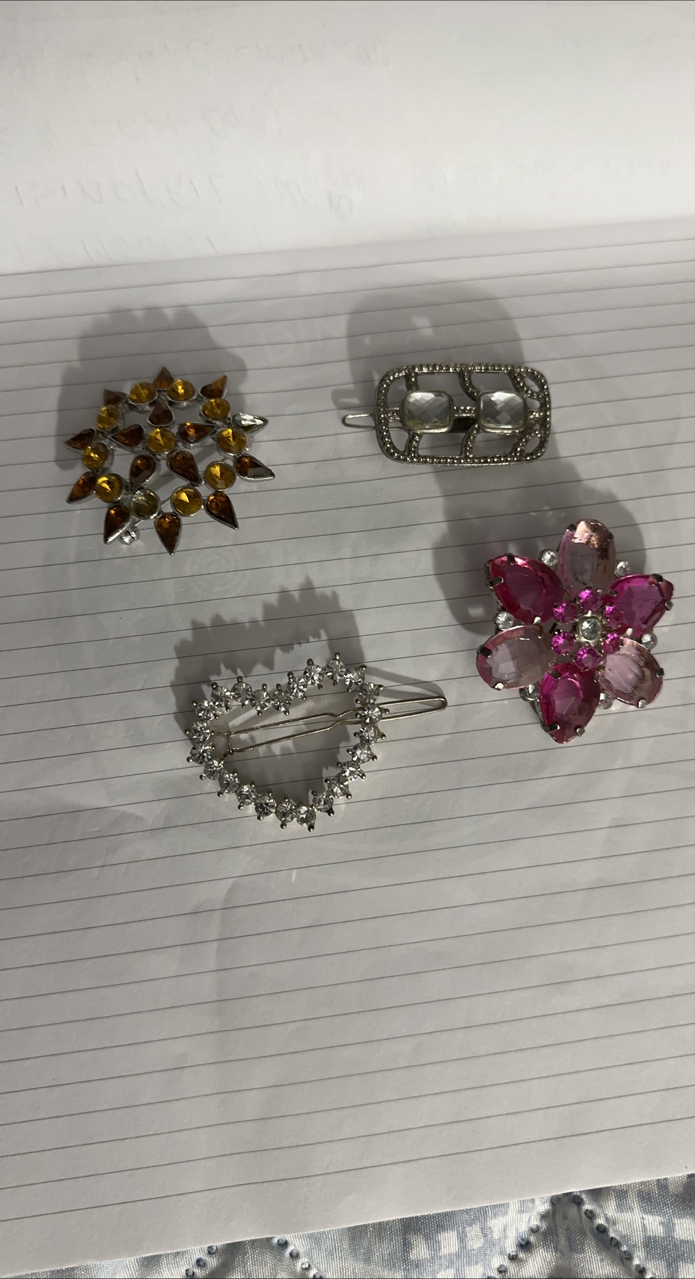 Set of 4  Beautiful pins you can Wear on your Clothes or Coats thumbnail