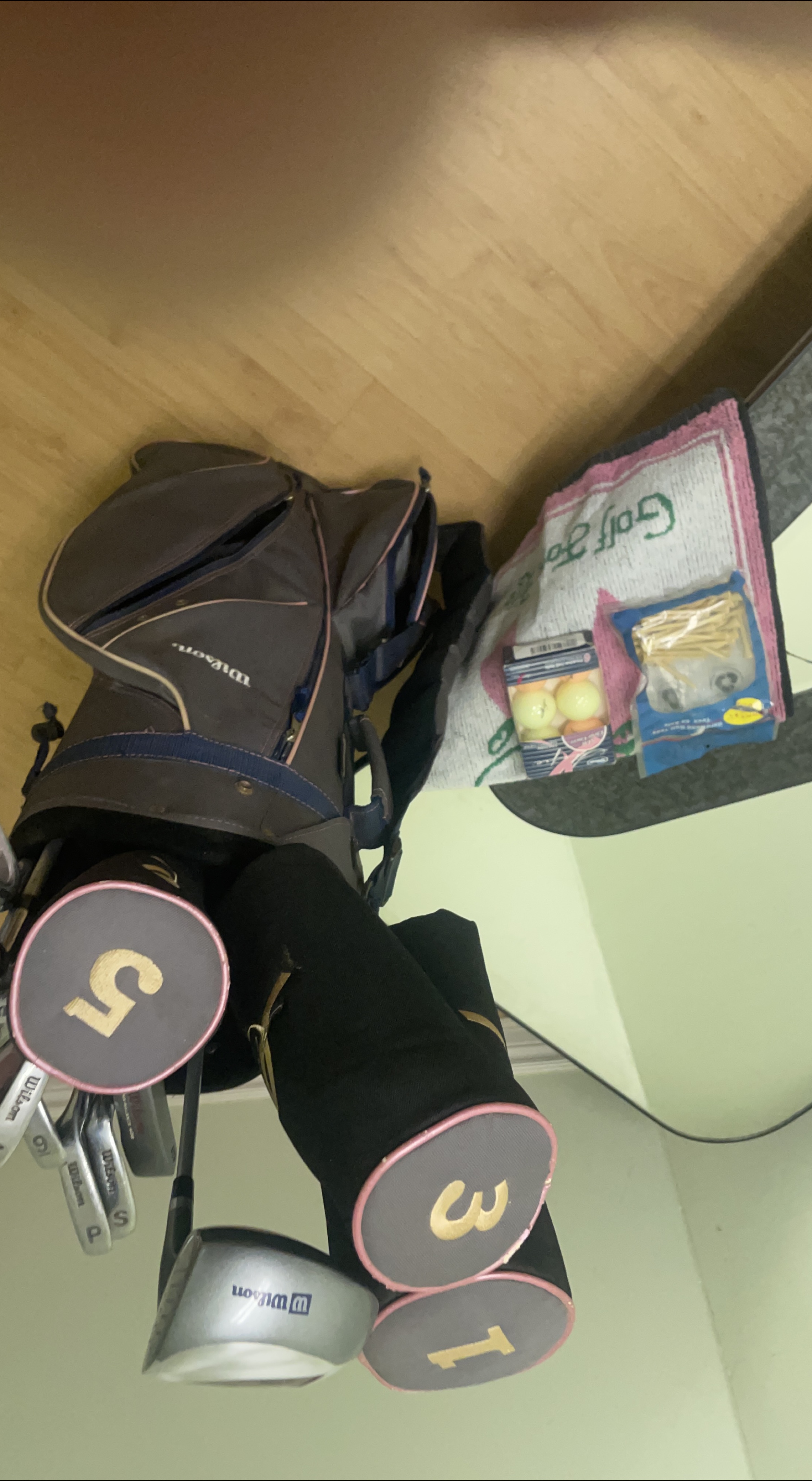 Wilson Golf Club Set with Bag thumbnail