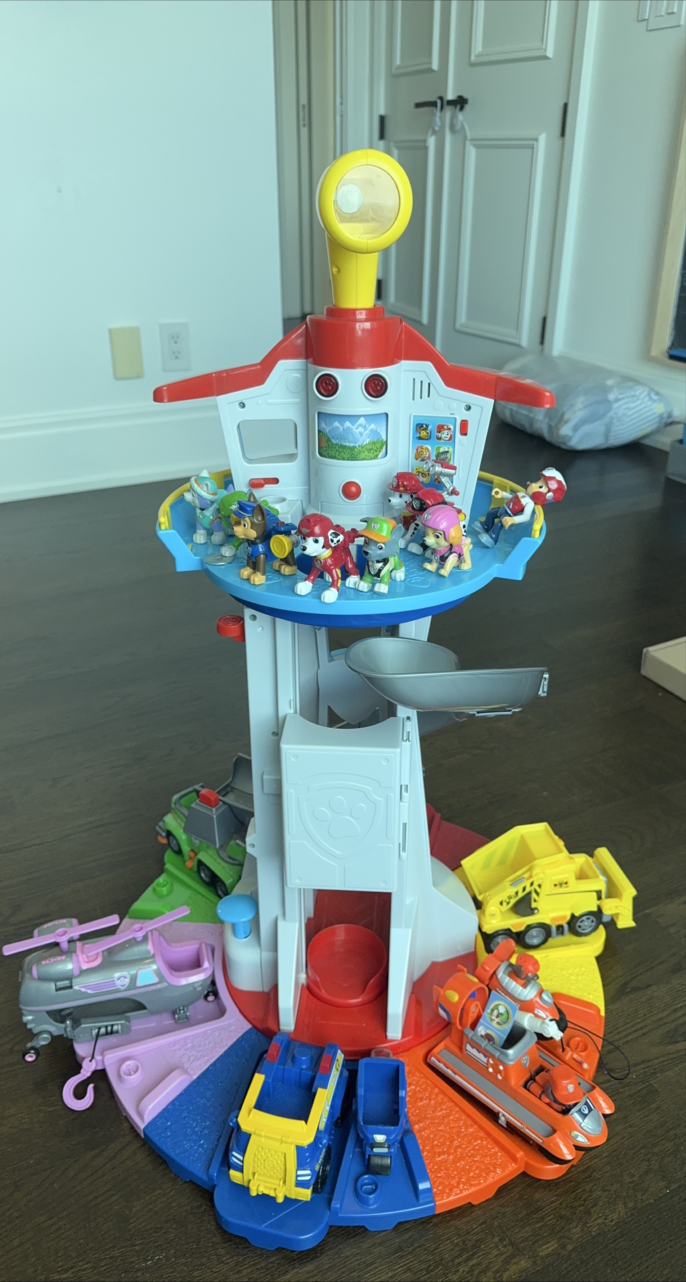 Paw Patrol Lookout Tower Playset with Vehicles and Figures
