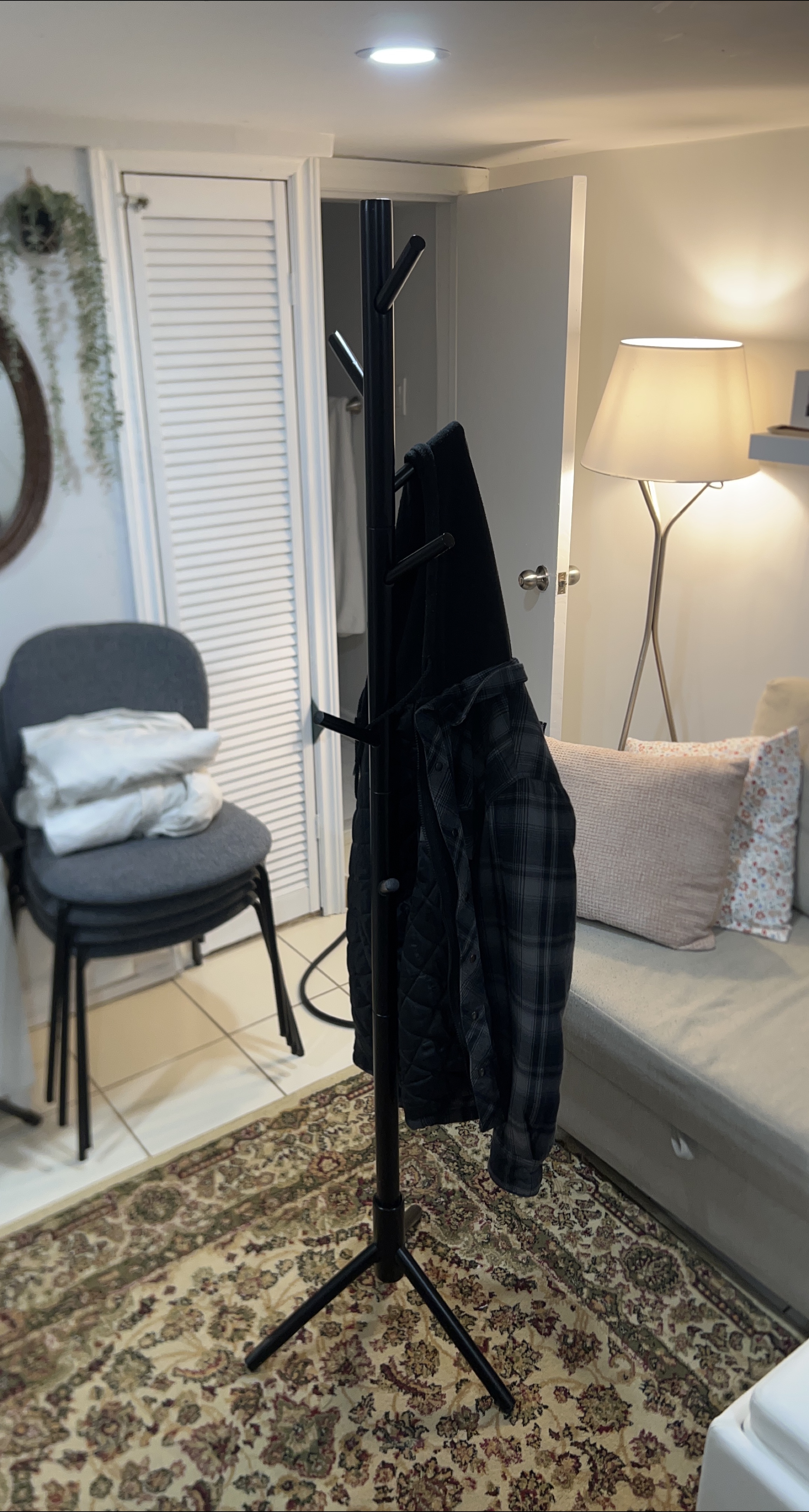 Black Metal Coat Rack Stand thumbnail