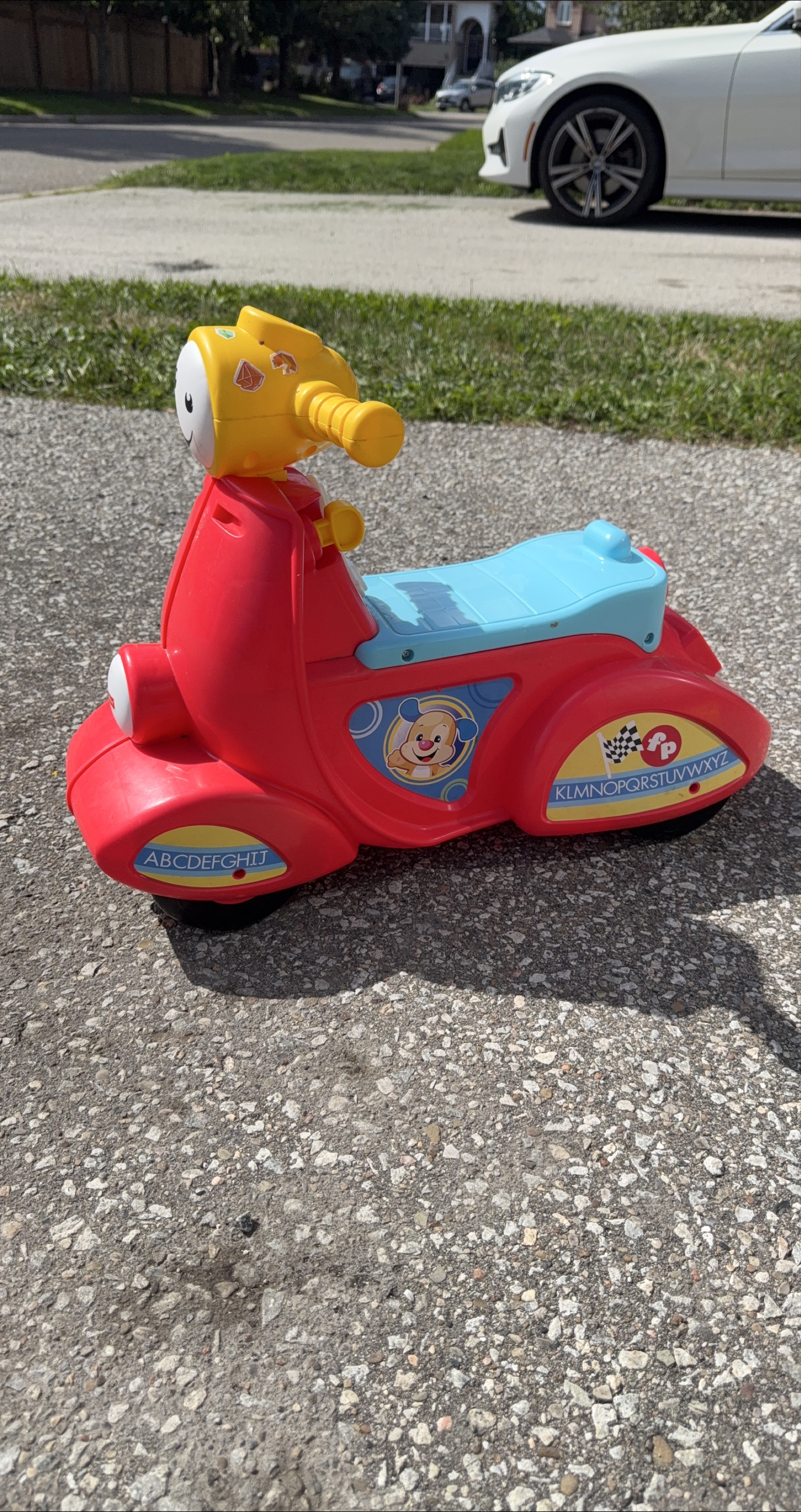 Fisher-Price Laugh & Learn Scooter thumbnail