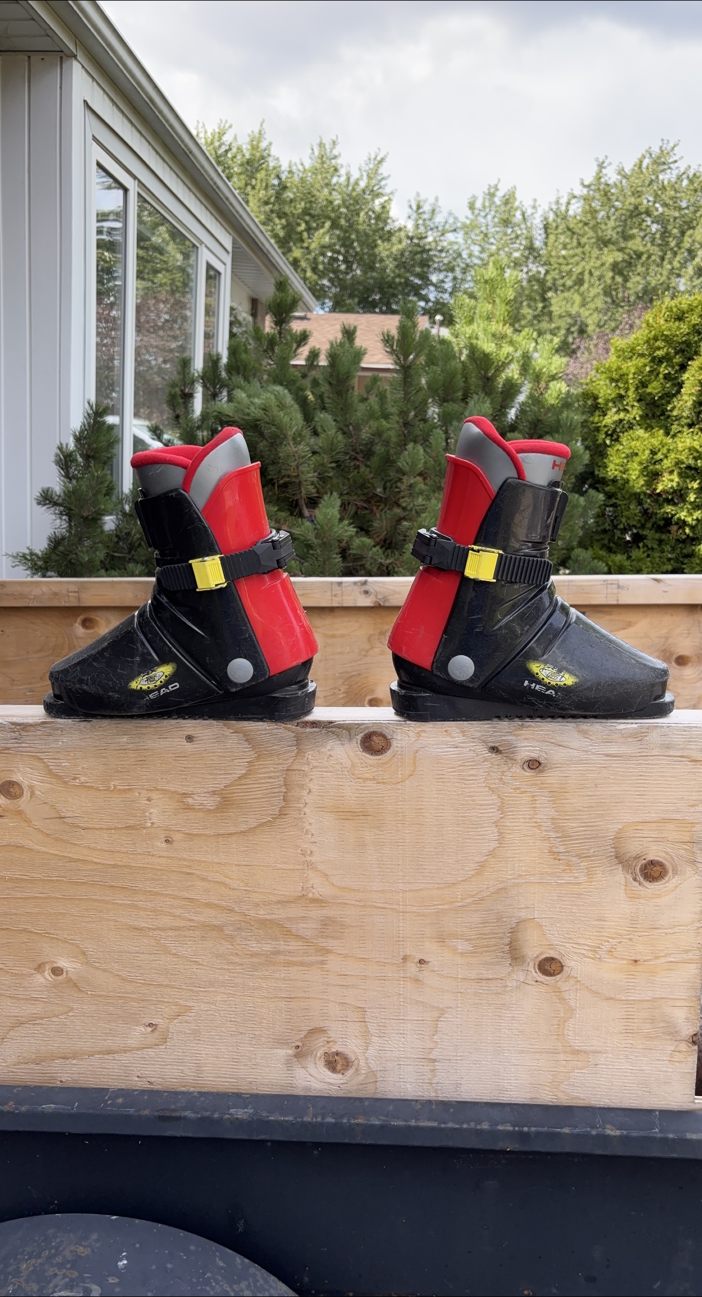 Head Junior Ski Boots thumbnail