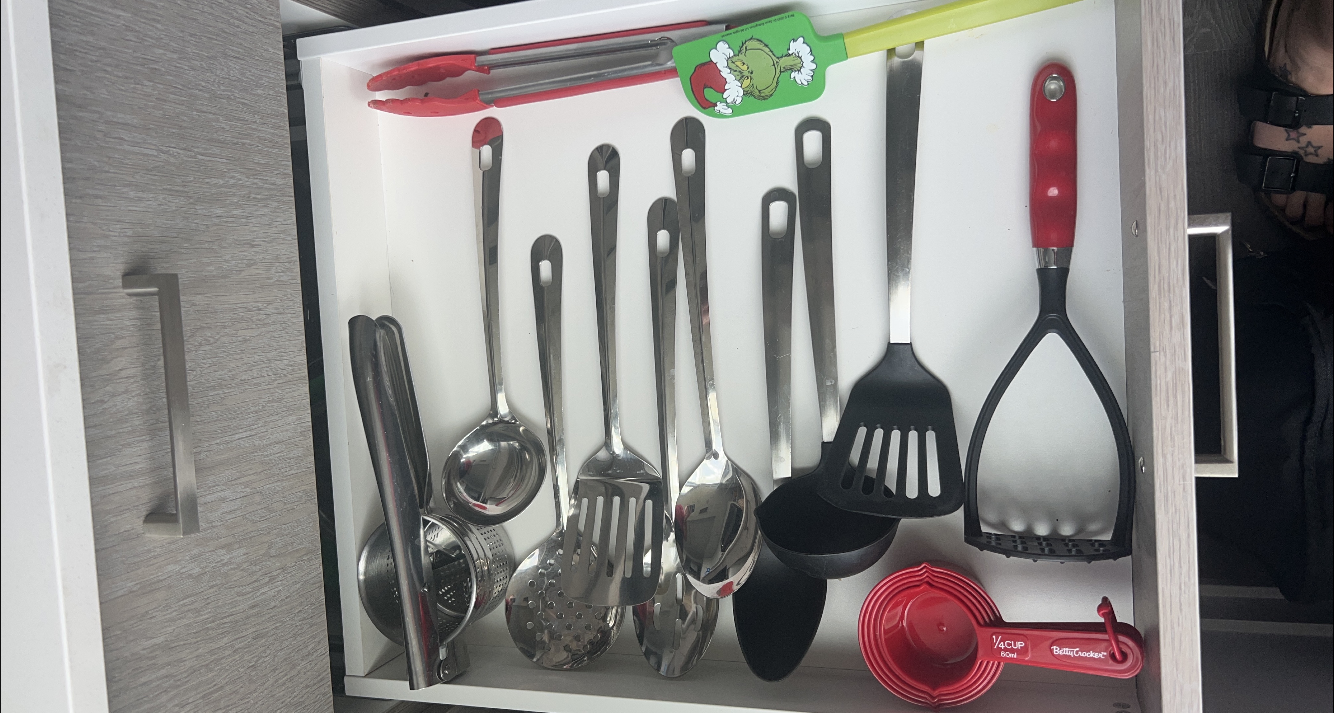 Large Multiple Kitchen Utensil Set