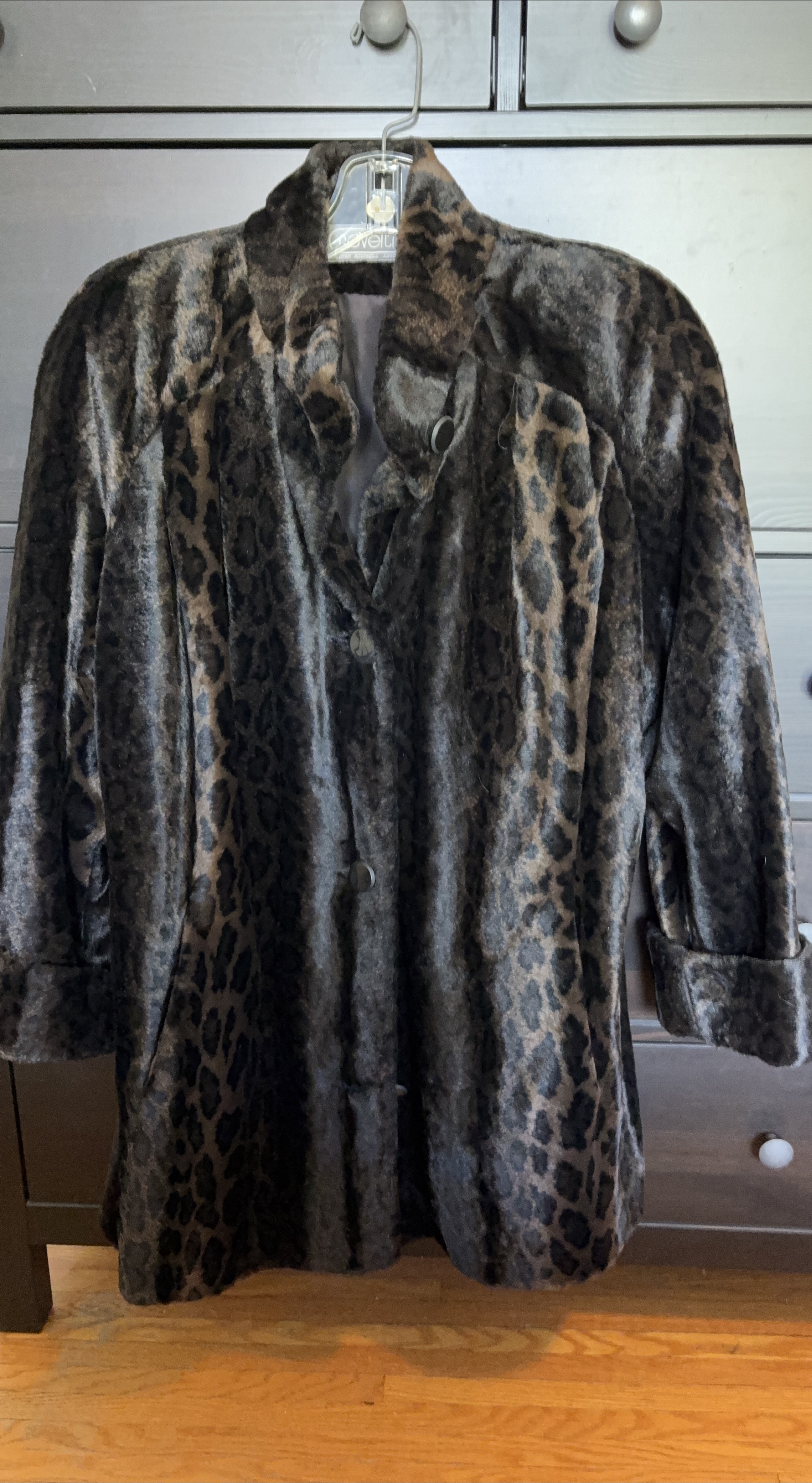 Novelti Leopard Print Coat