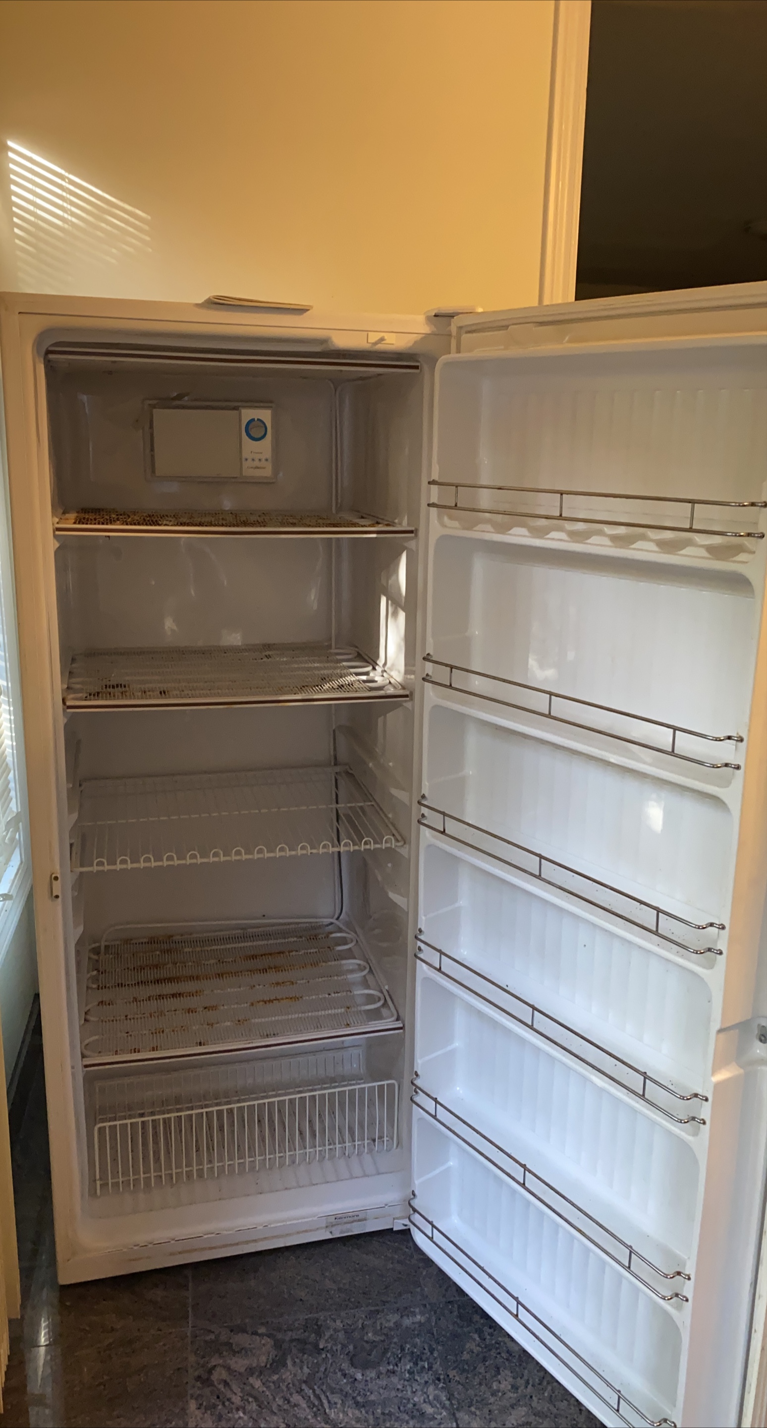 Kenmore White Refrigerator thumbnail
