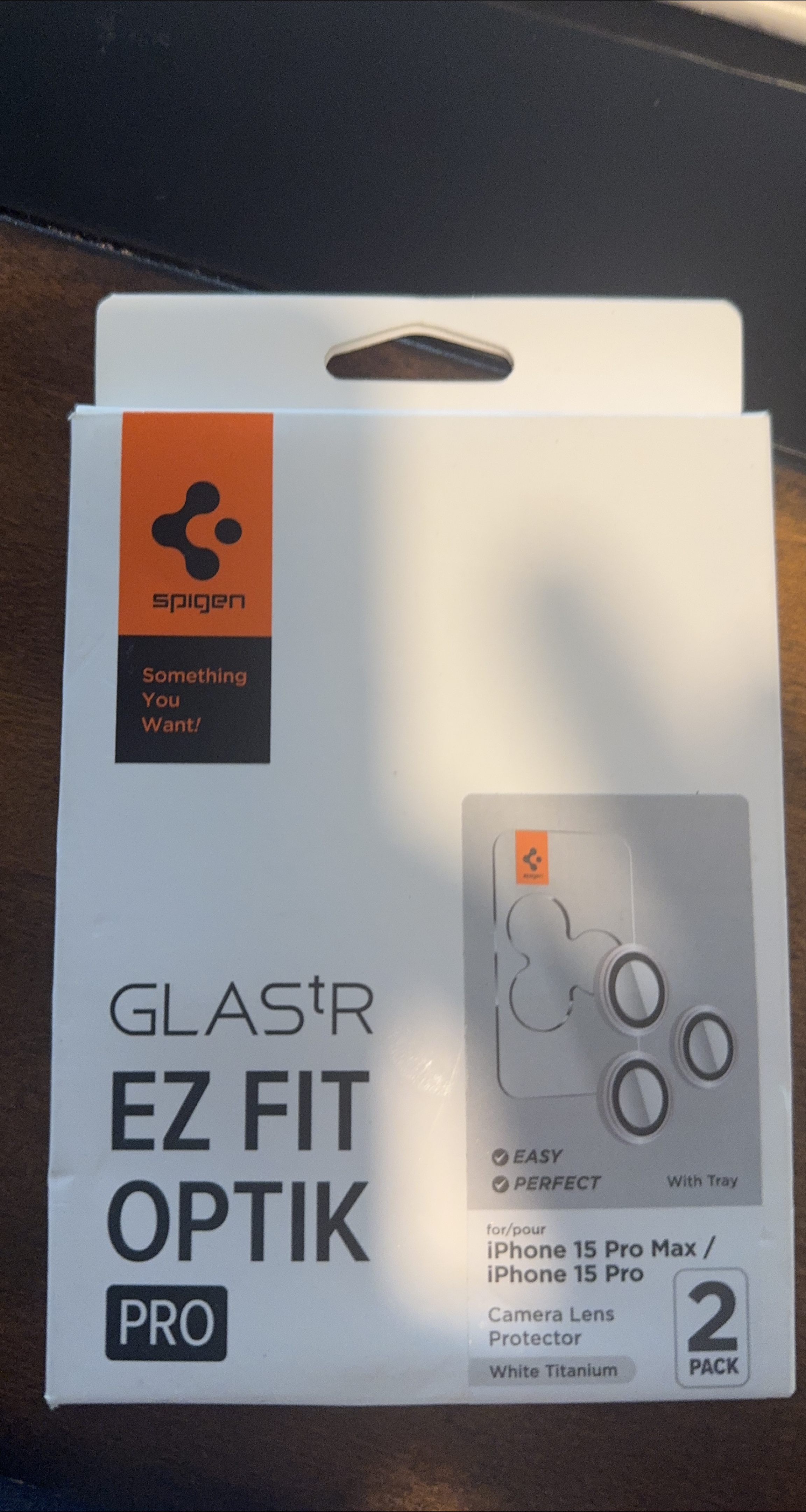 New Spigen Glas.tR EZ FIT Optik Pro - iPhone 15 Pro/Max thumbnail