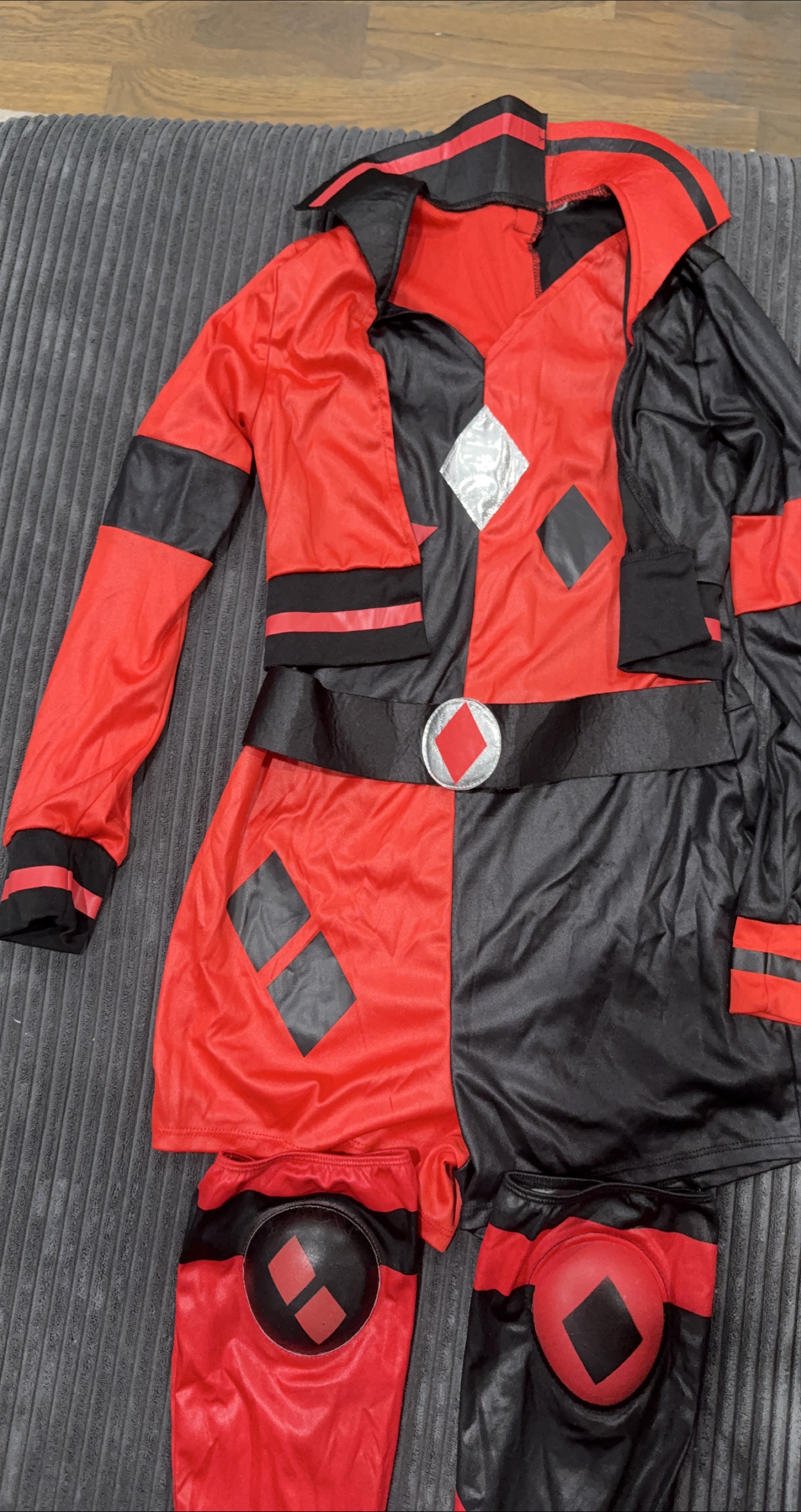 Harley Quinn Costume - Red & Black