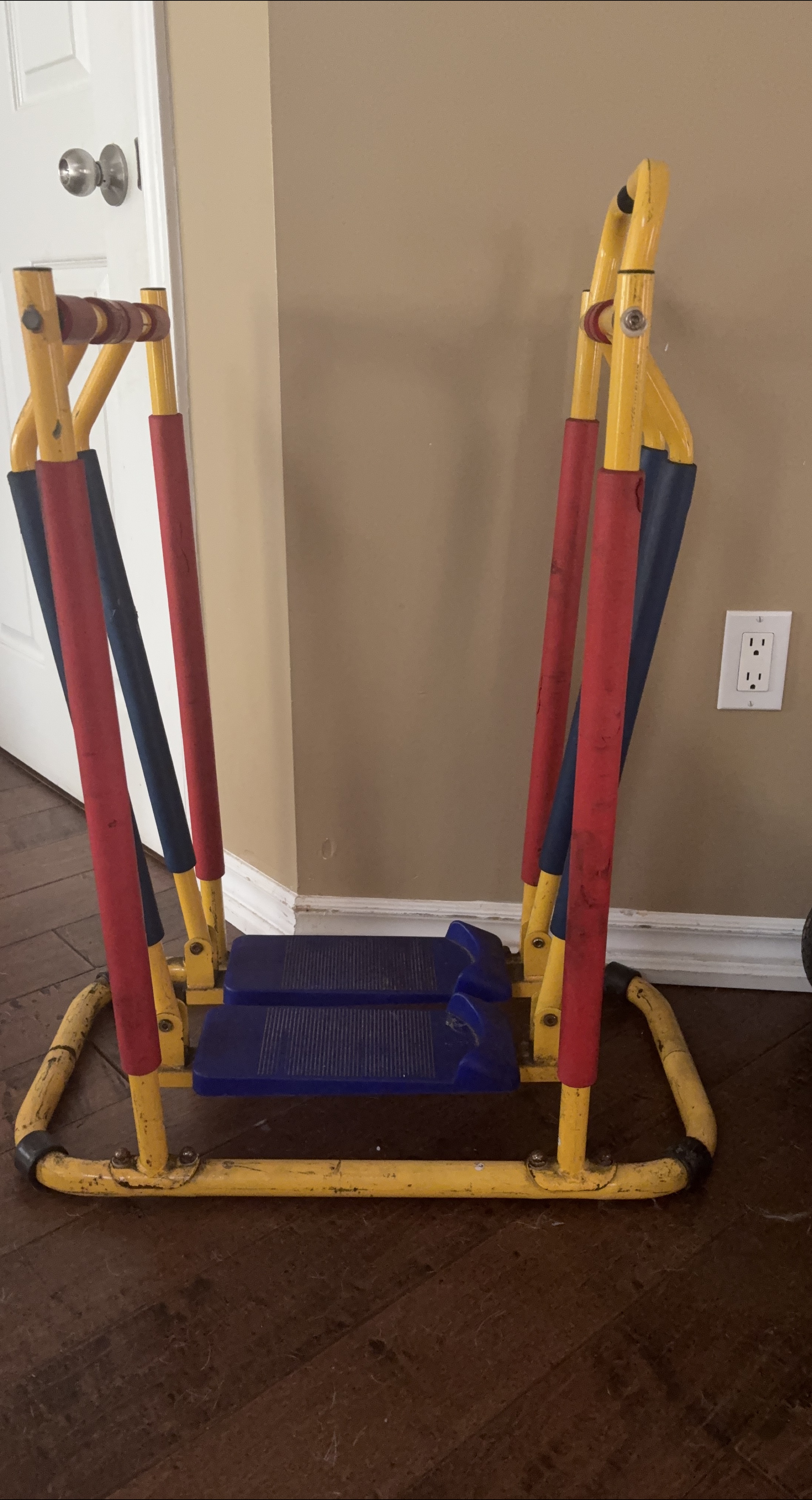 Kids' Outdoor Glider thumbnail