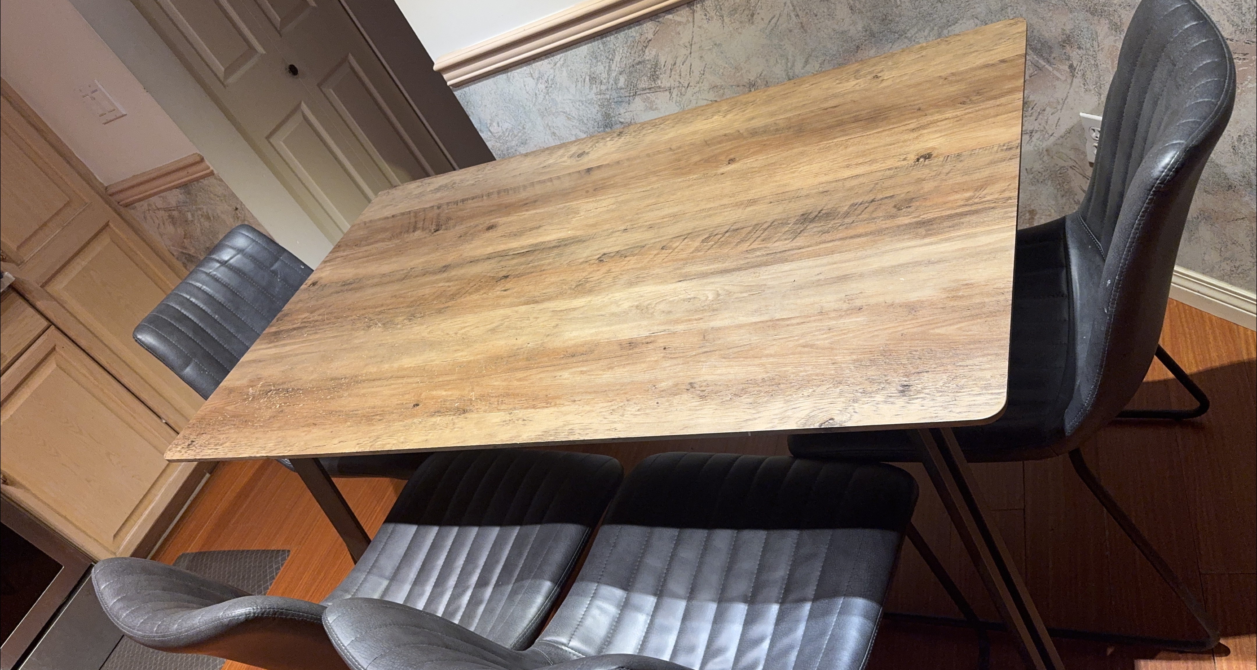Dining Table with 4 Chairs thumbnail