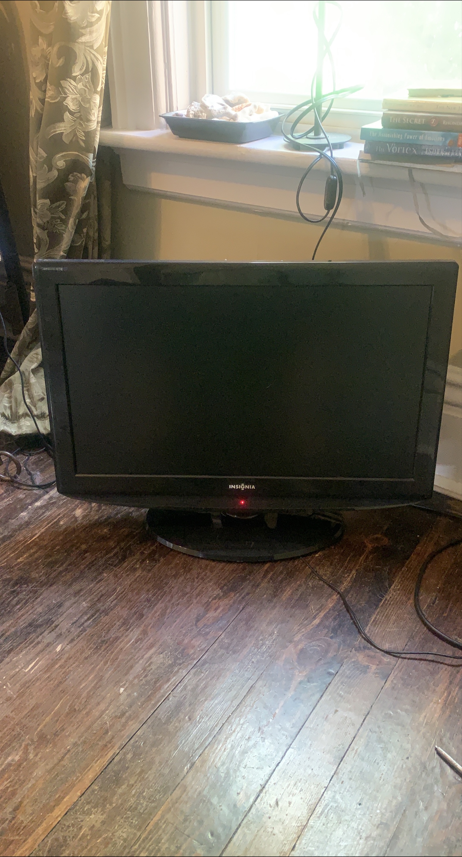 Insignia TV thumbnail