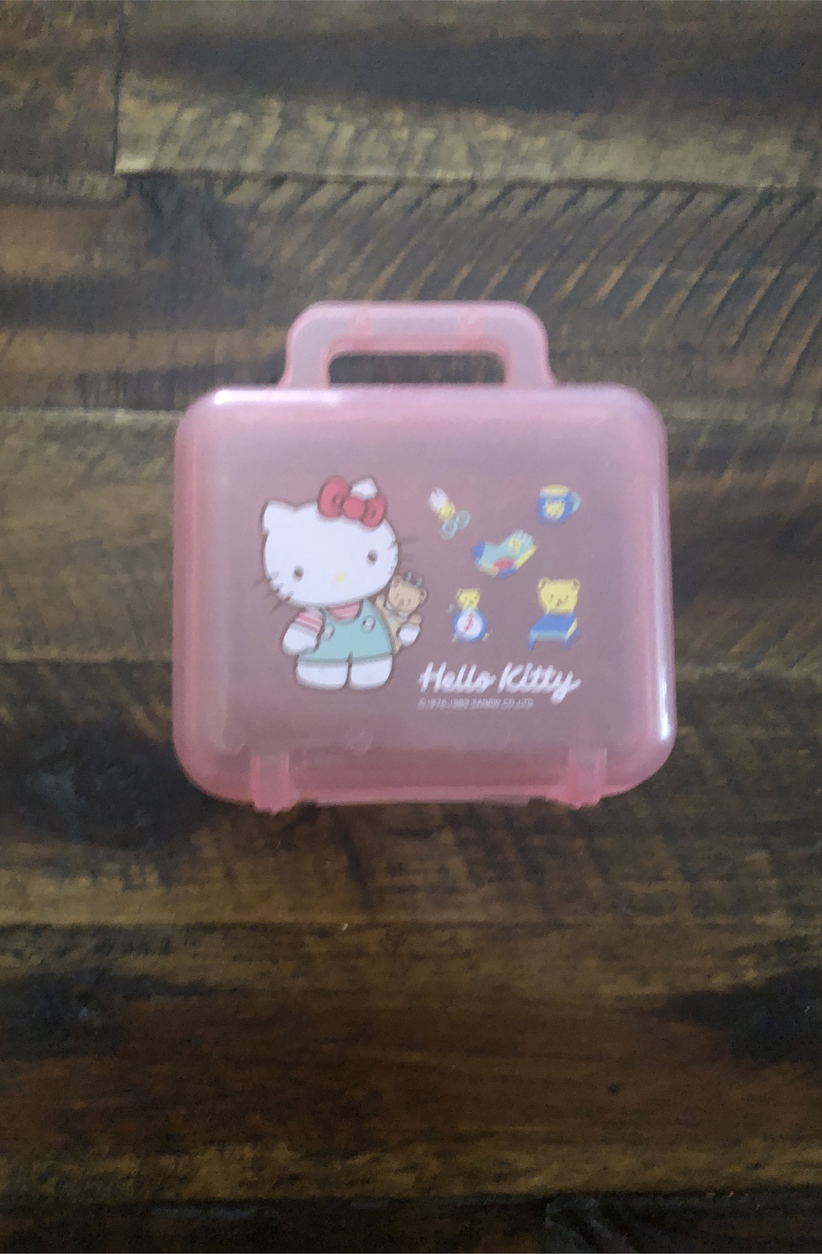Hello Kitty Mini Suitcase thumbnail