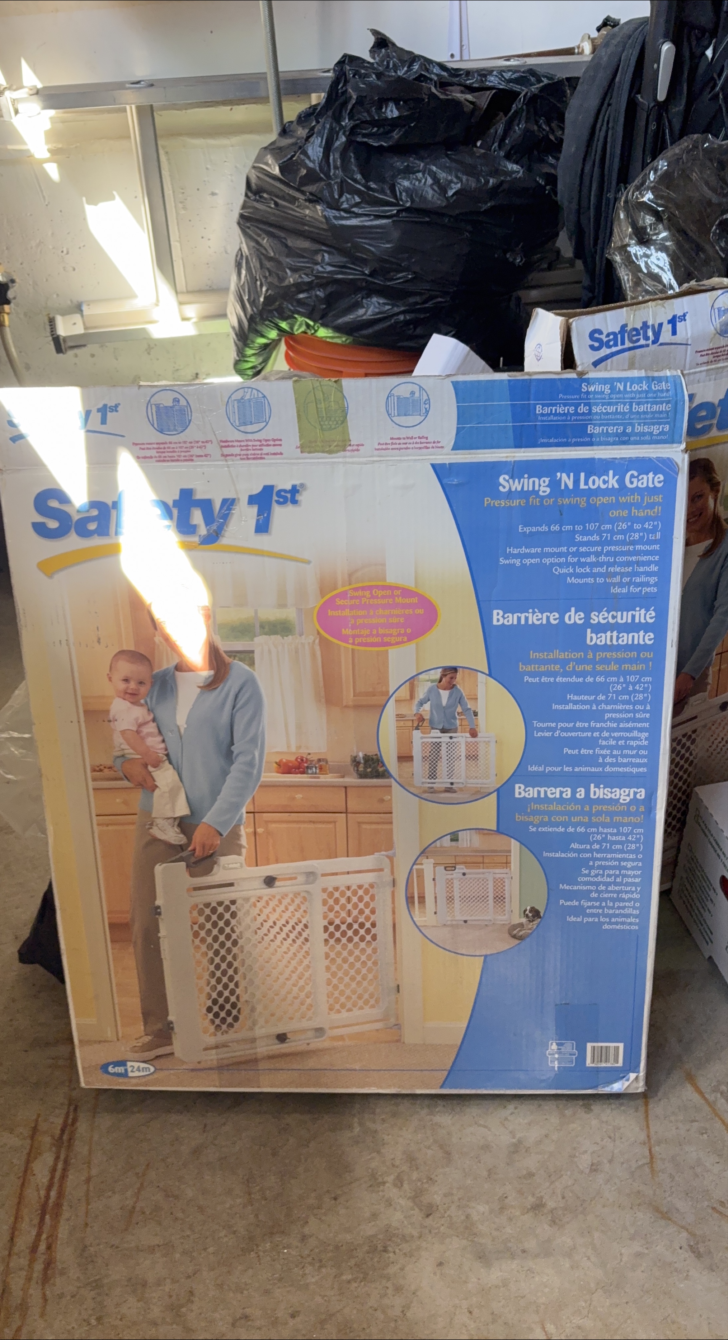 Safety 1st Swing 'N Lock Gate thumbnail
