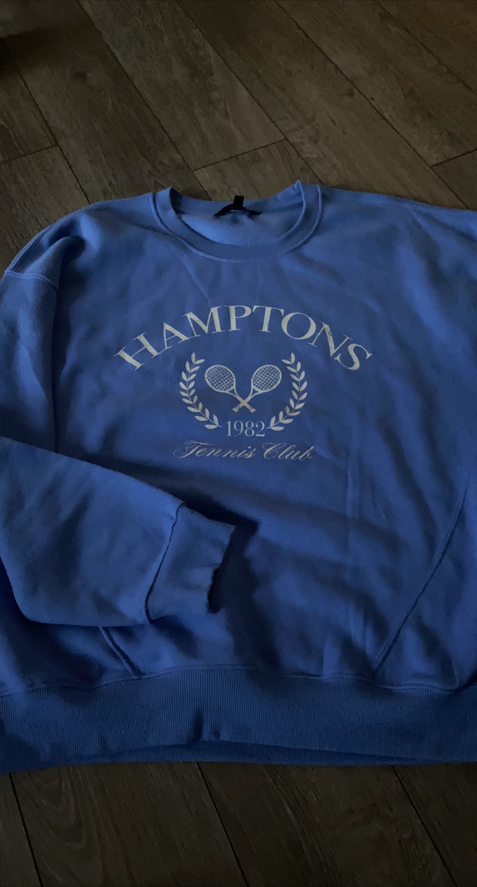 Hamptons Tennis Club Blue Sweatshirt image indicator(1)