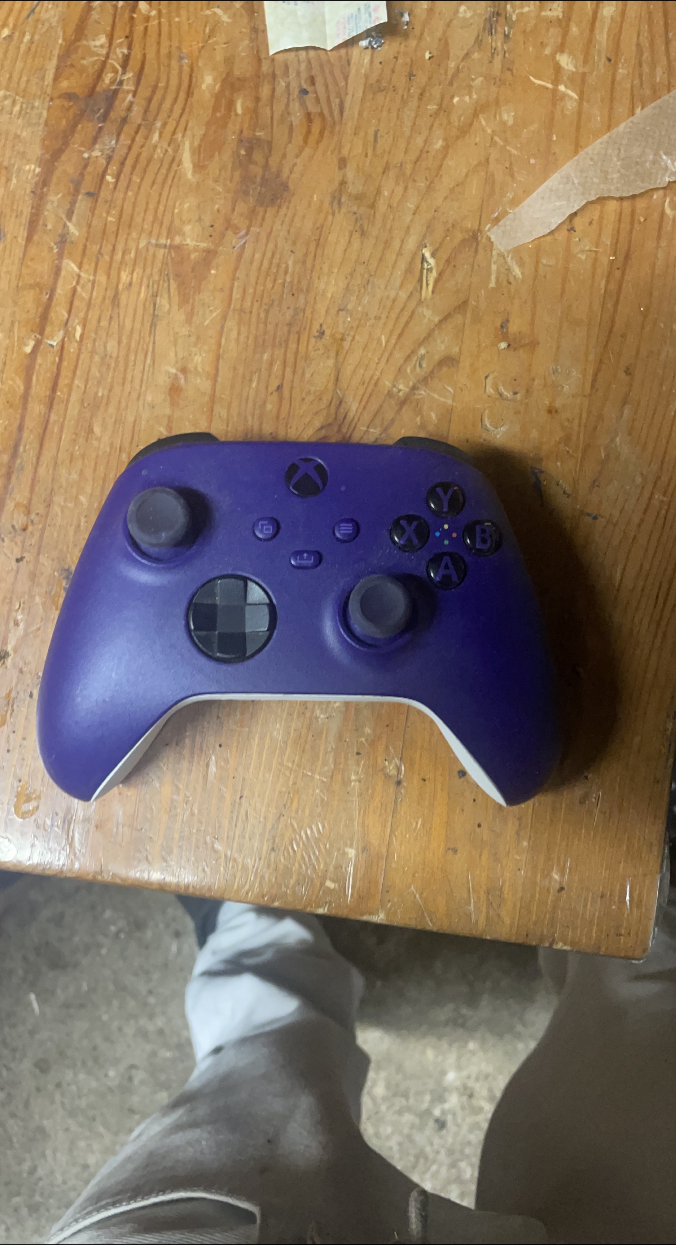 Purple Xbox Wireless Controller thumbnail