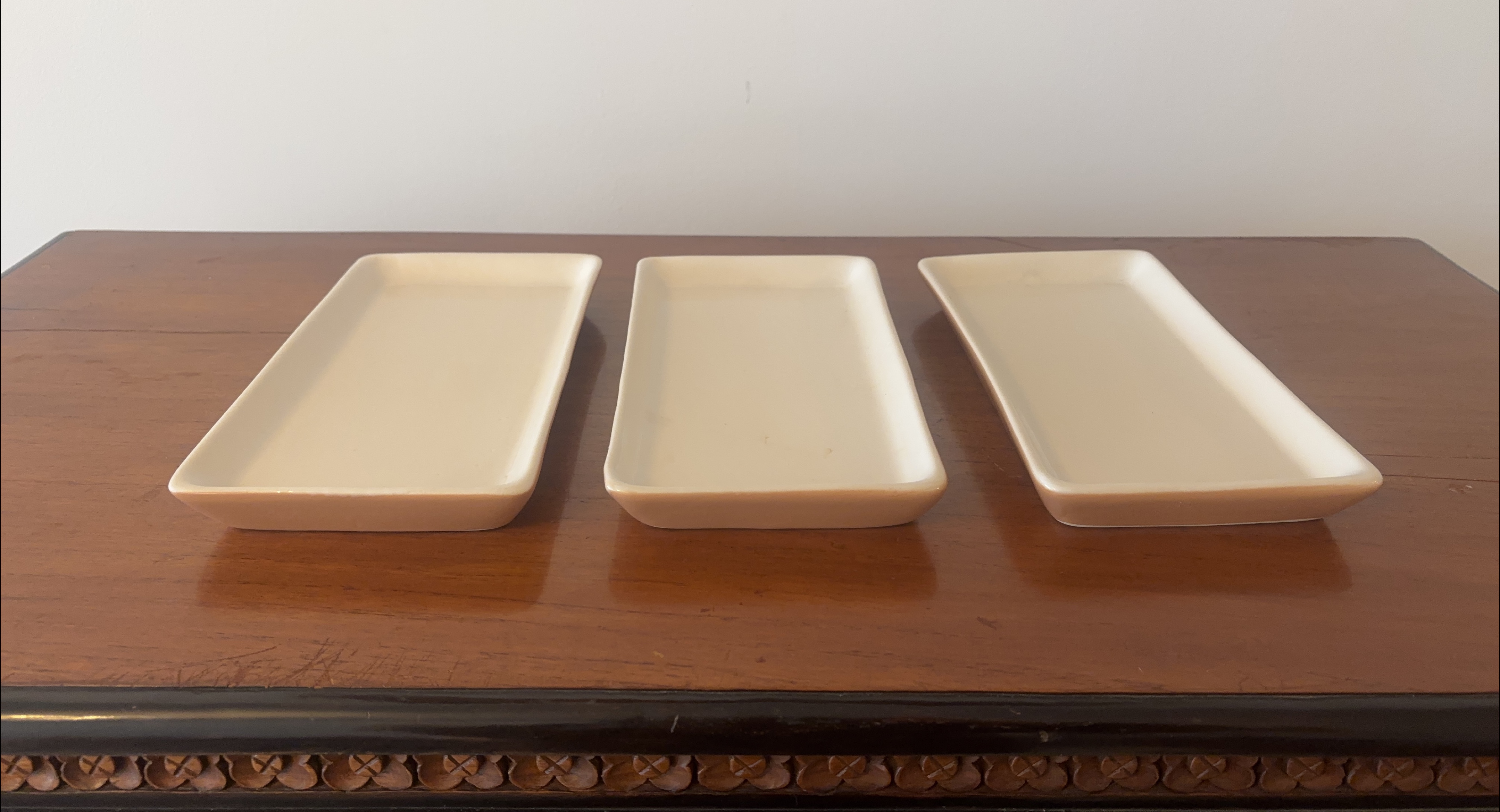 New Set of 3 Ivory Rectangle Serving Dishes thumbnail