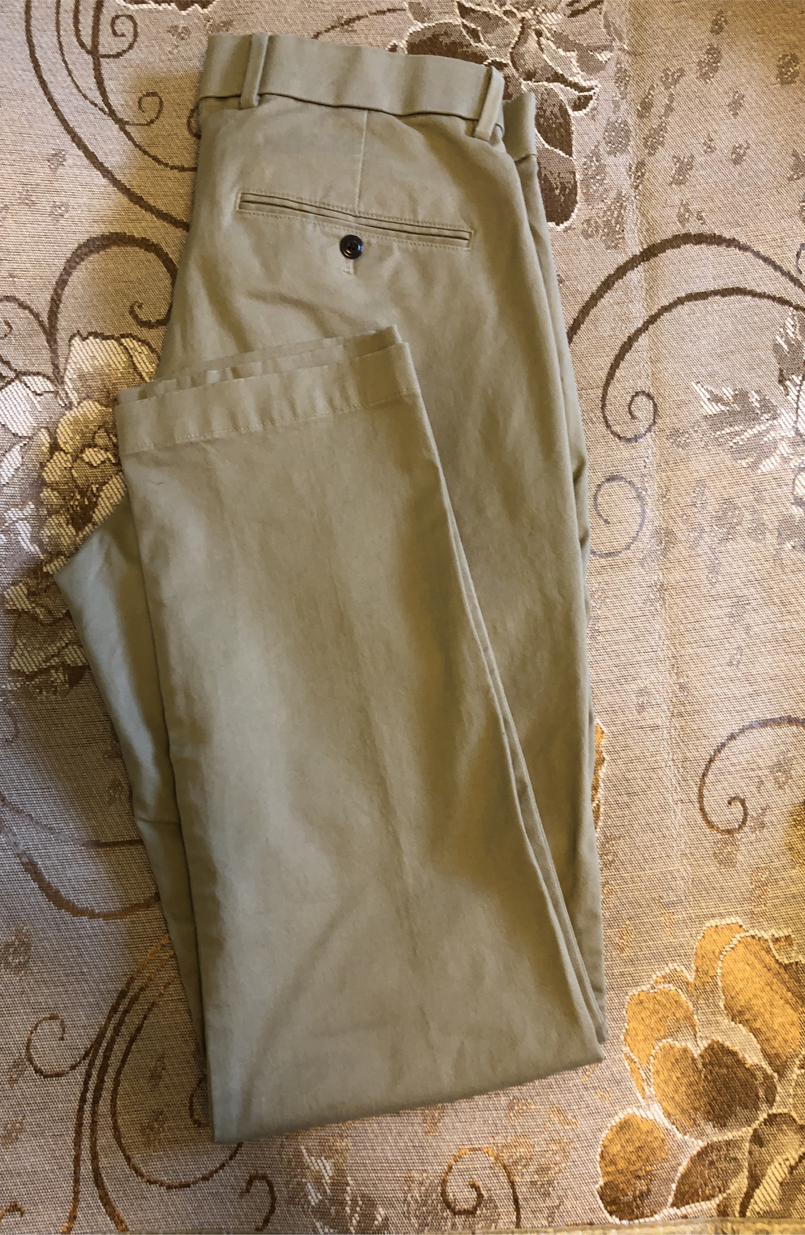 A new men’s pants Stretchable Gap Slim Fit Chinos Size 32/30 thumbnail