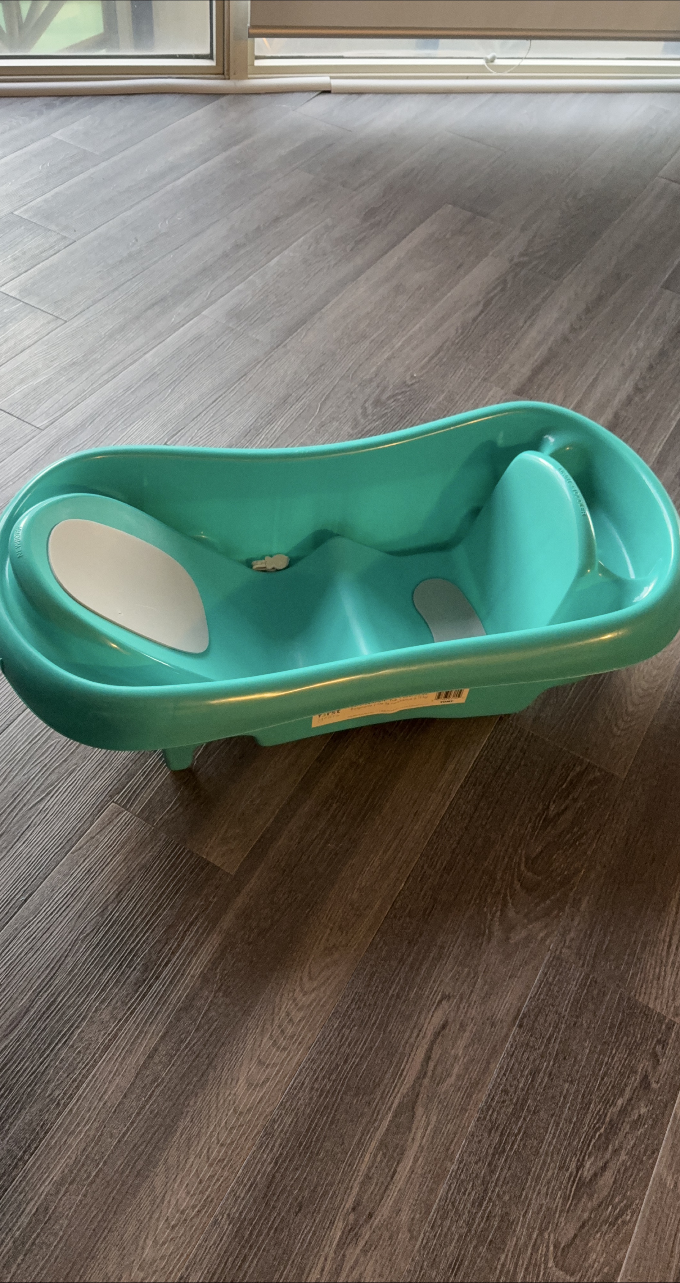 The First Years Sure Comfort Infant Tub image indicator(1)
