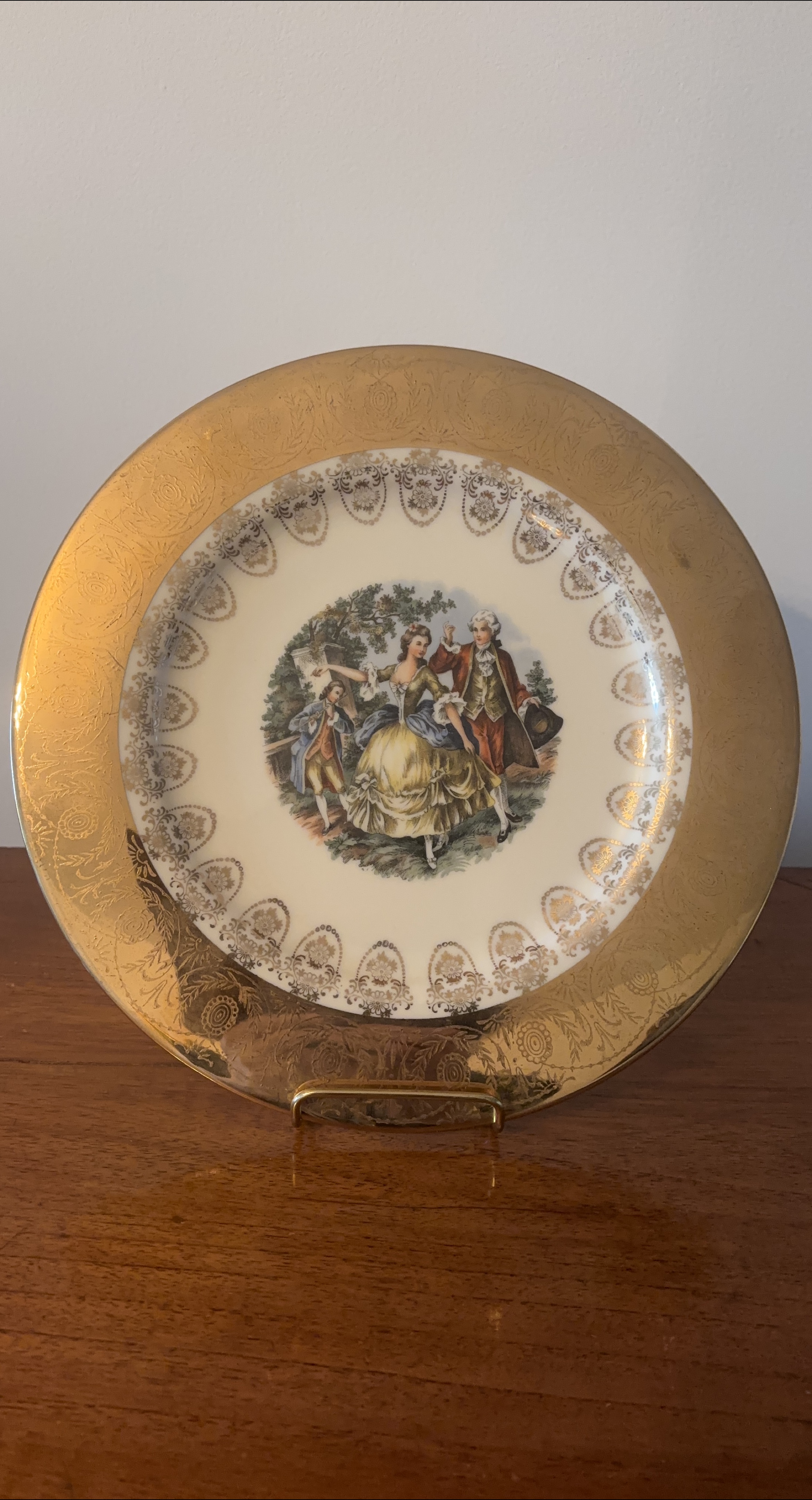 Atlas China New York 22 Karat Gold Plate thumbnail