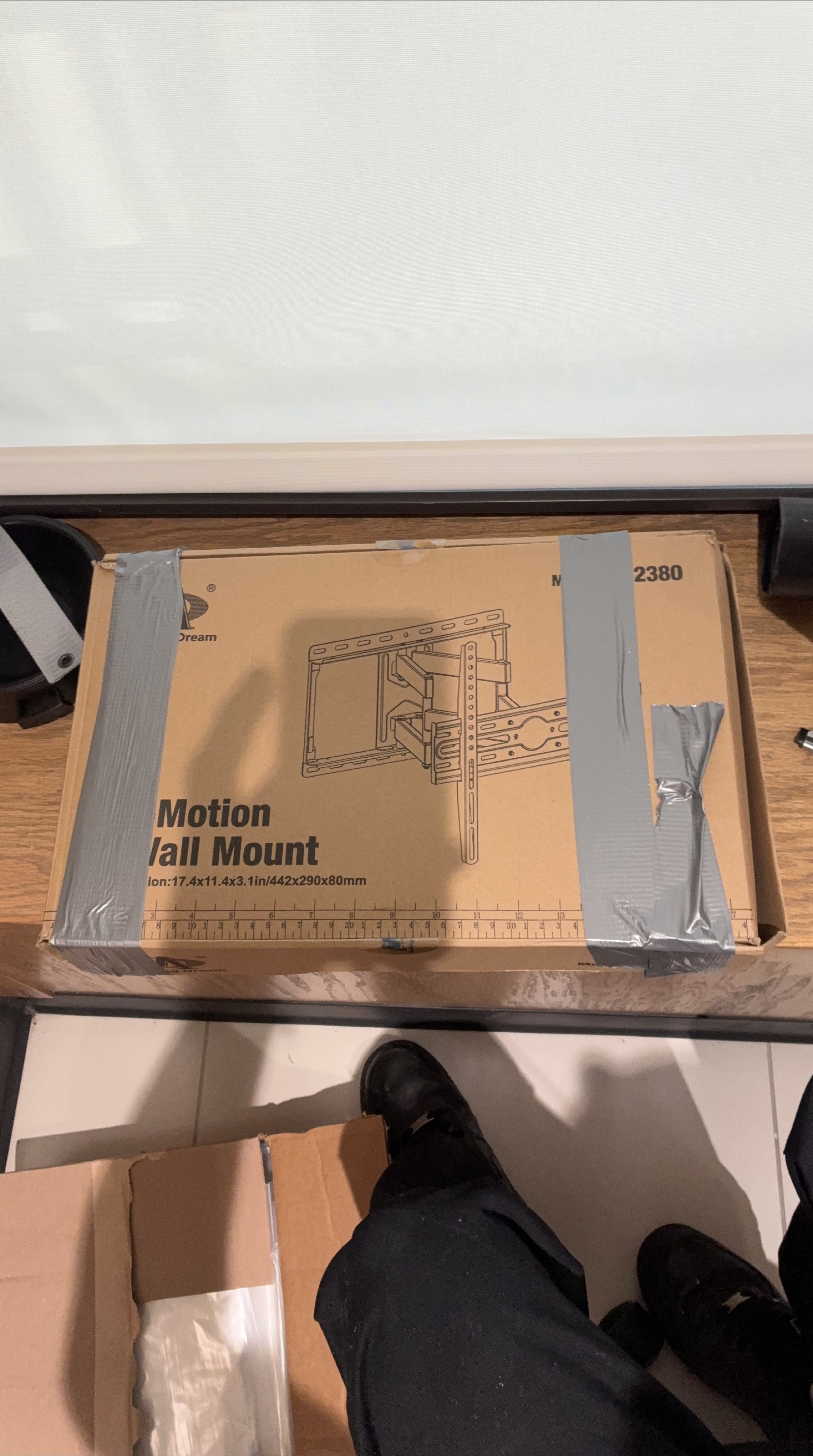 Dream Motion Wall Mount 17.4x11.4x3.1in thumbnail