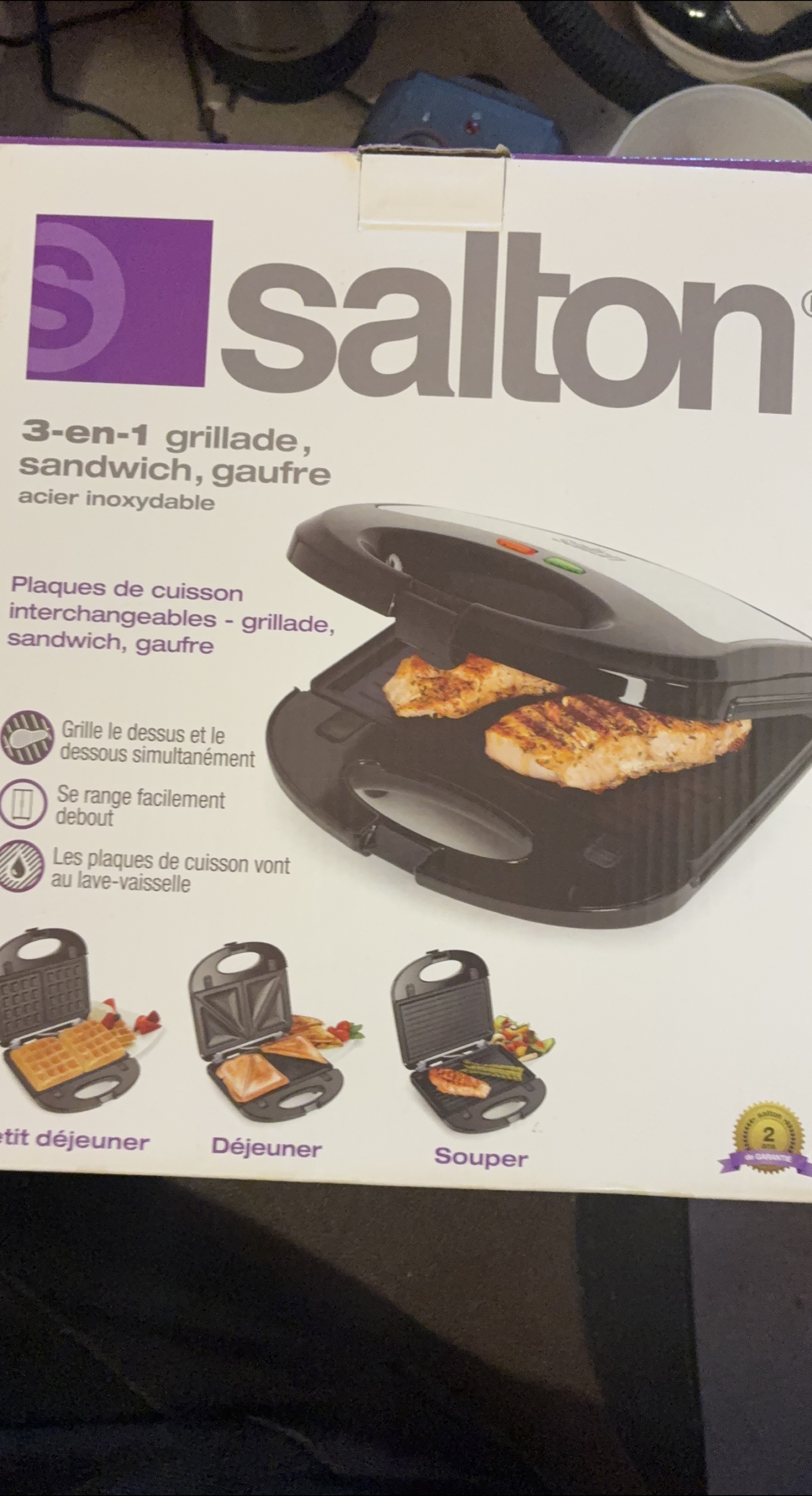 Salton 3-in-1 Grill/Sandwich/Waffle Maker