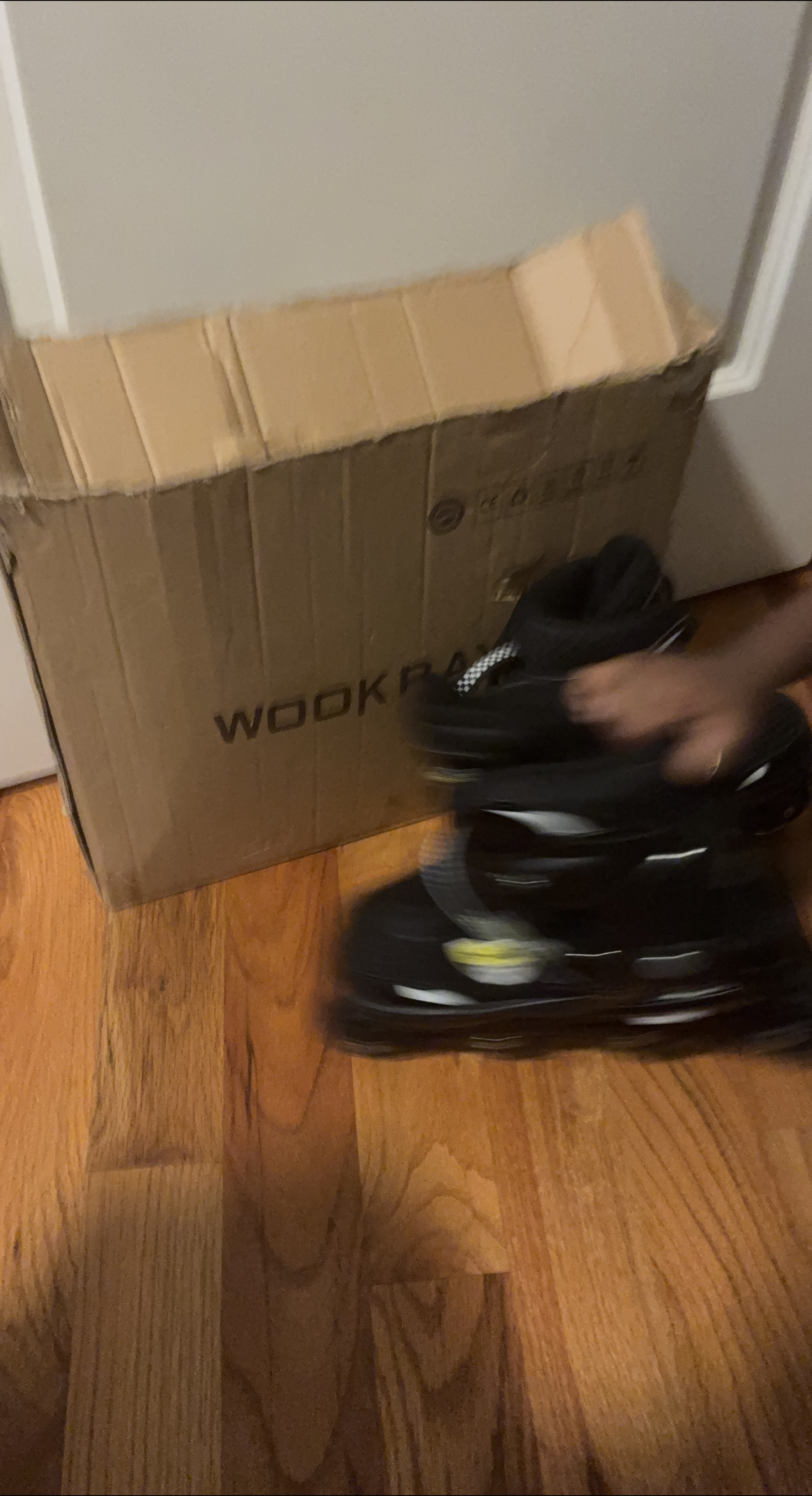 WOOKRAYS Black Shoes thumbnail