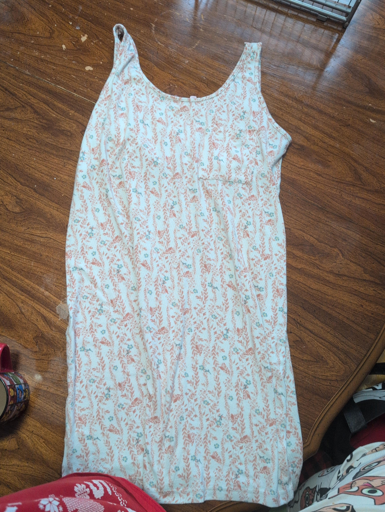 La Vie en Rose Floral Nightgown - Size L thumbnail